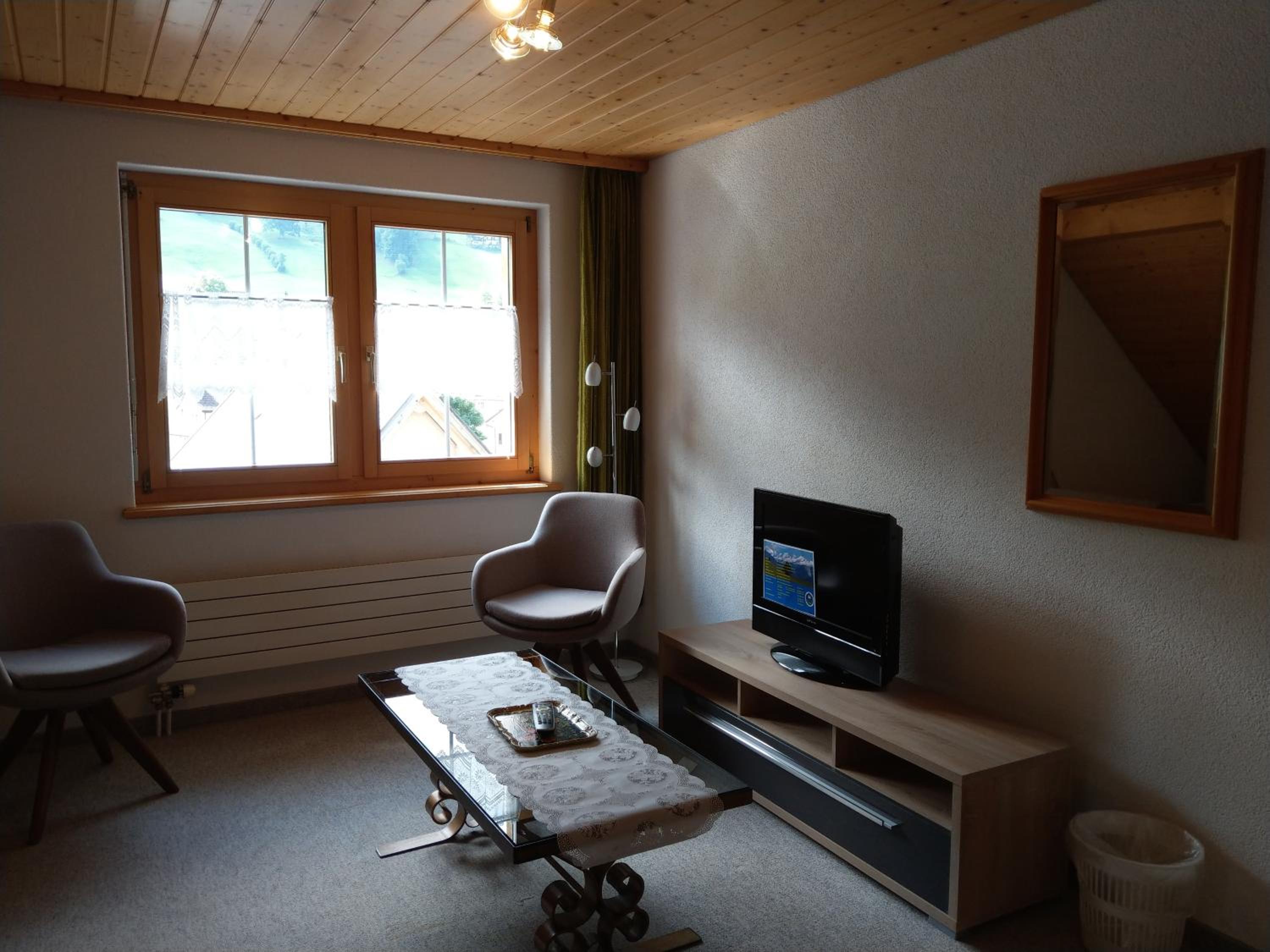 Studio (5 Adults) - Photo 2