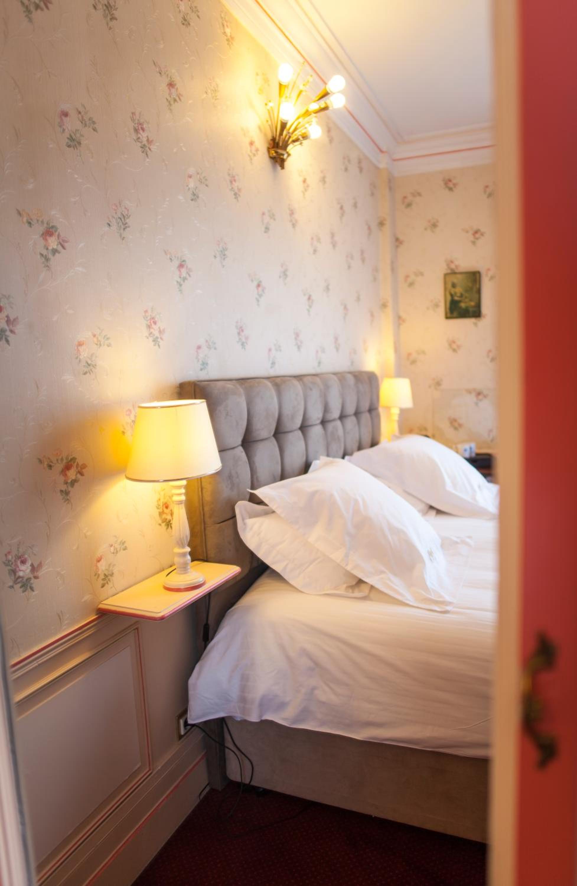 Superior Room - Photo 7