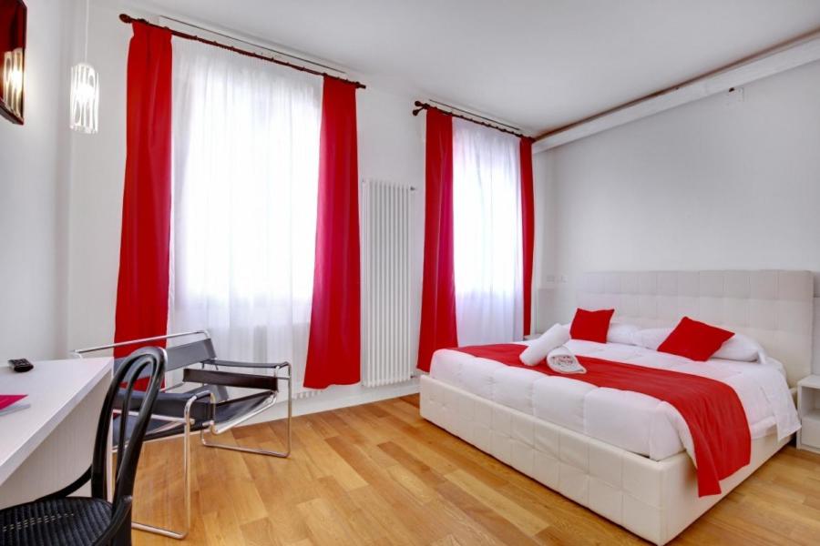 Standard Apartment photo 1