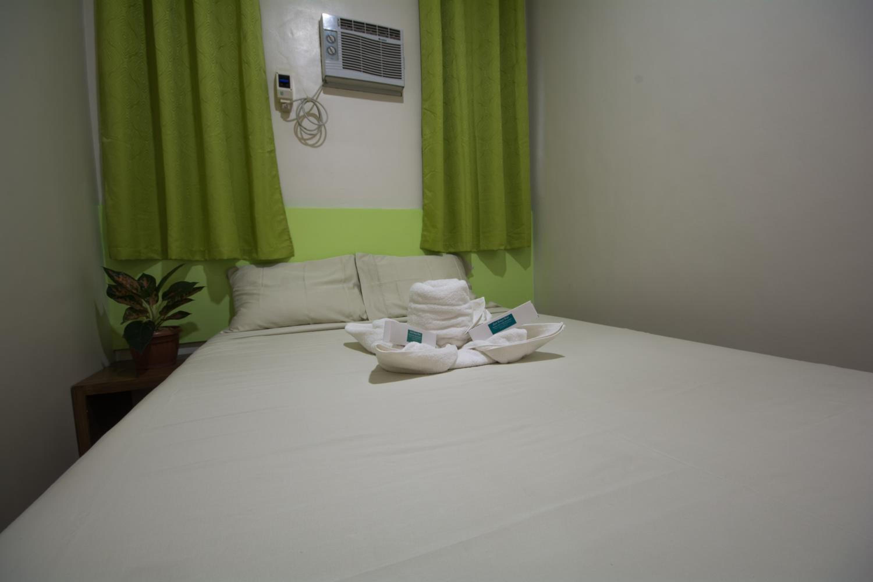  Standard Double Bedroom with Hot Shower - Photo 6