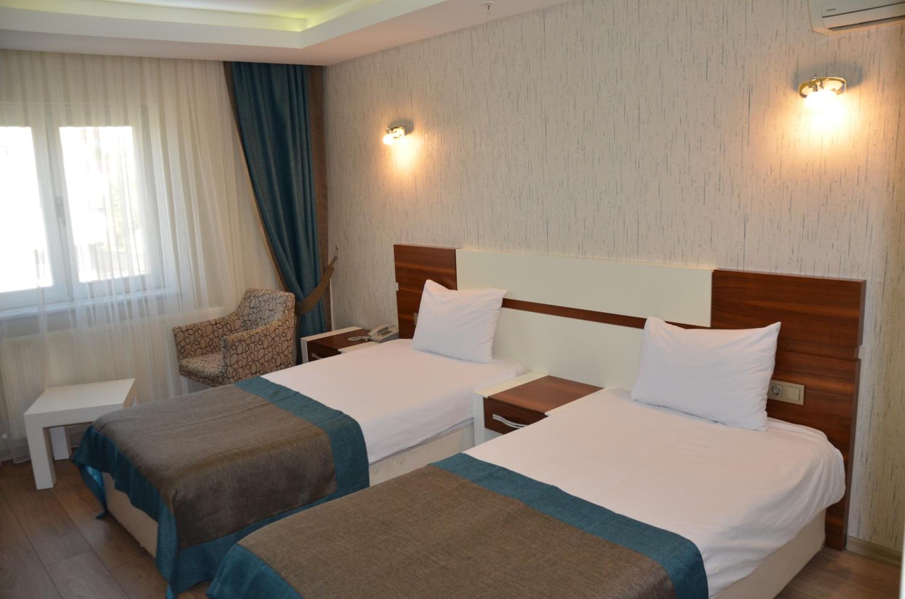 Standard Twin Room photo 1