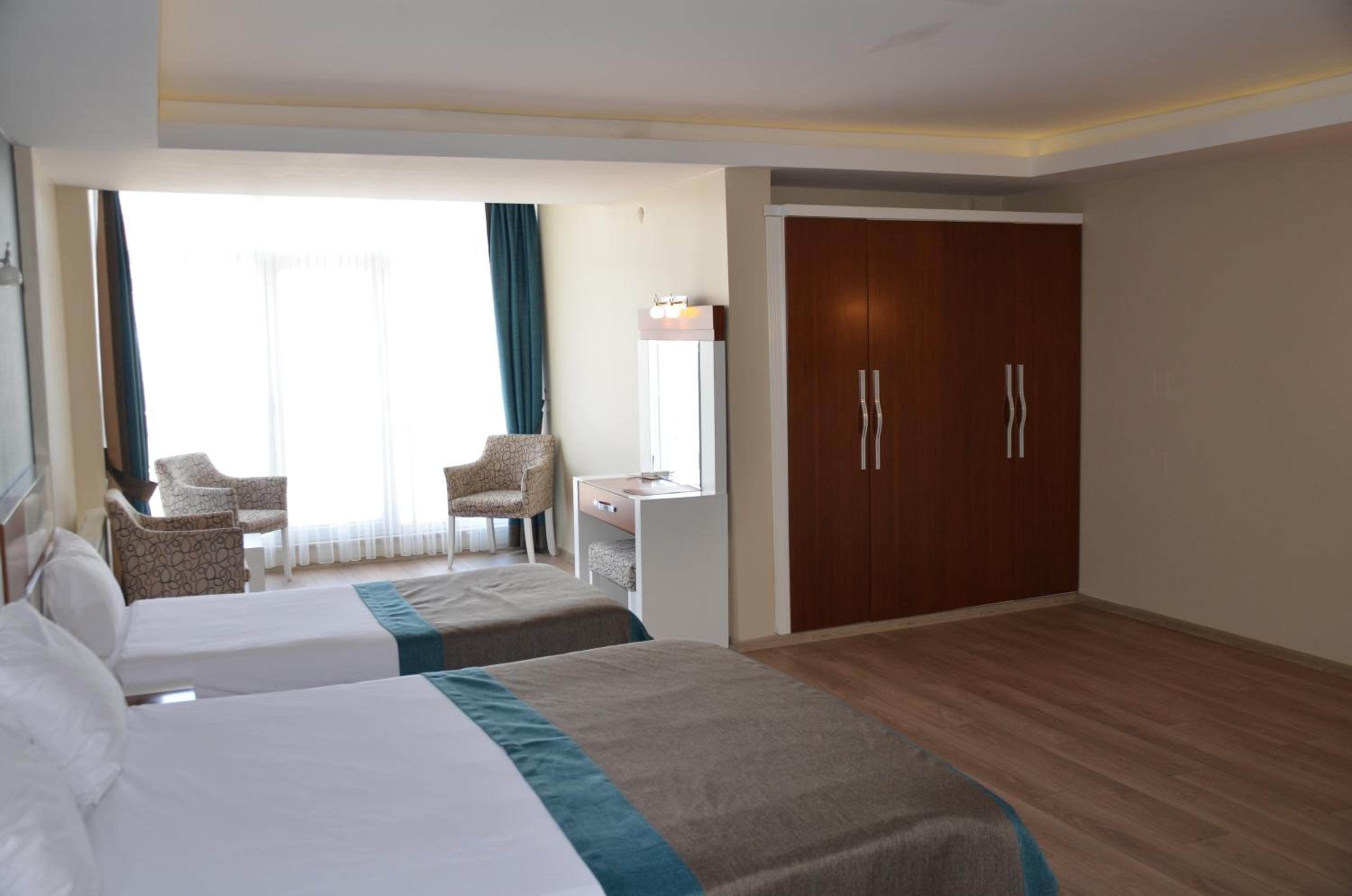 Standard Twin Room photo 3