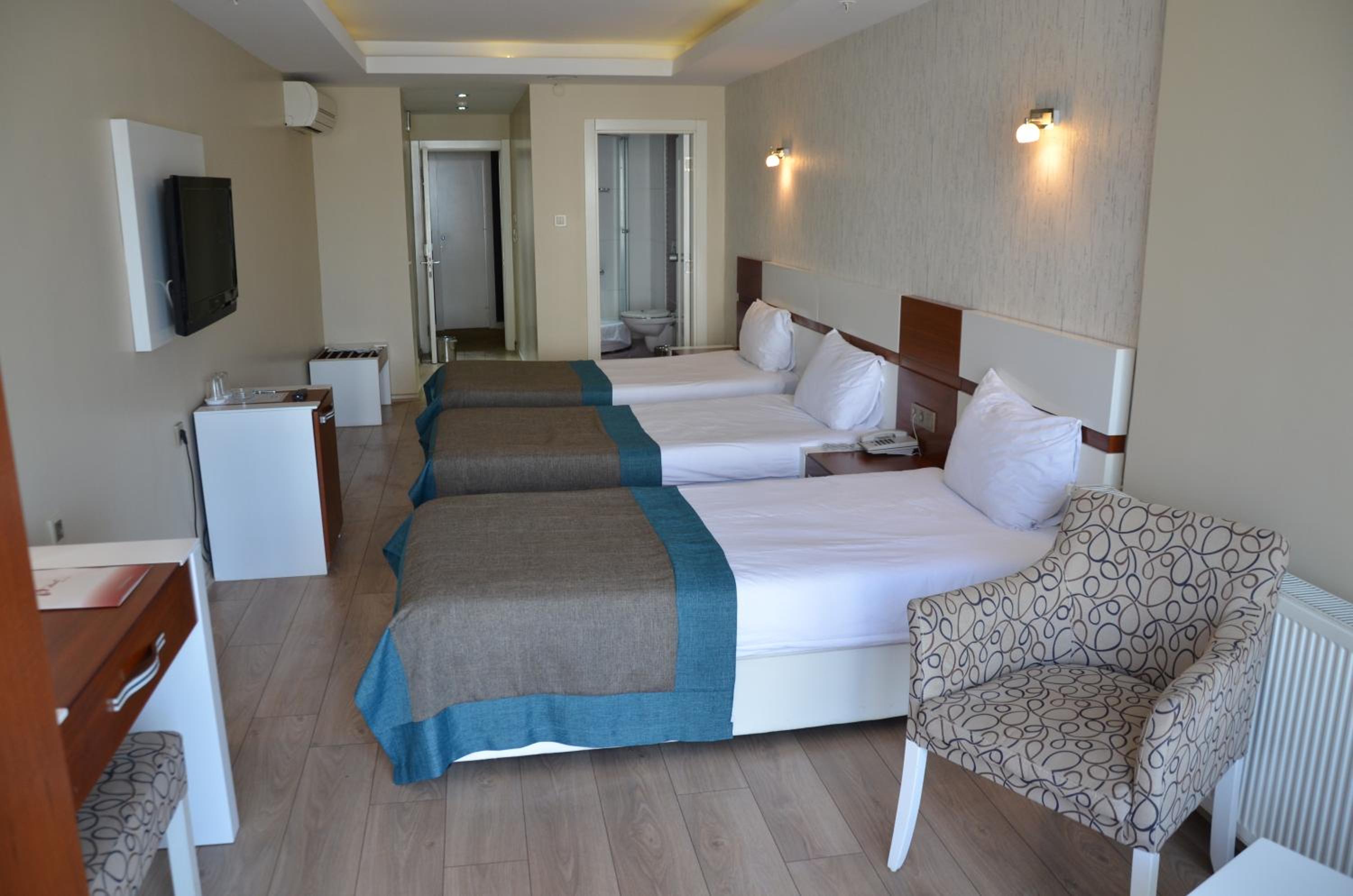 Standard Triple Room photo 1