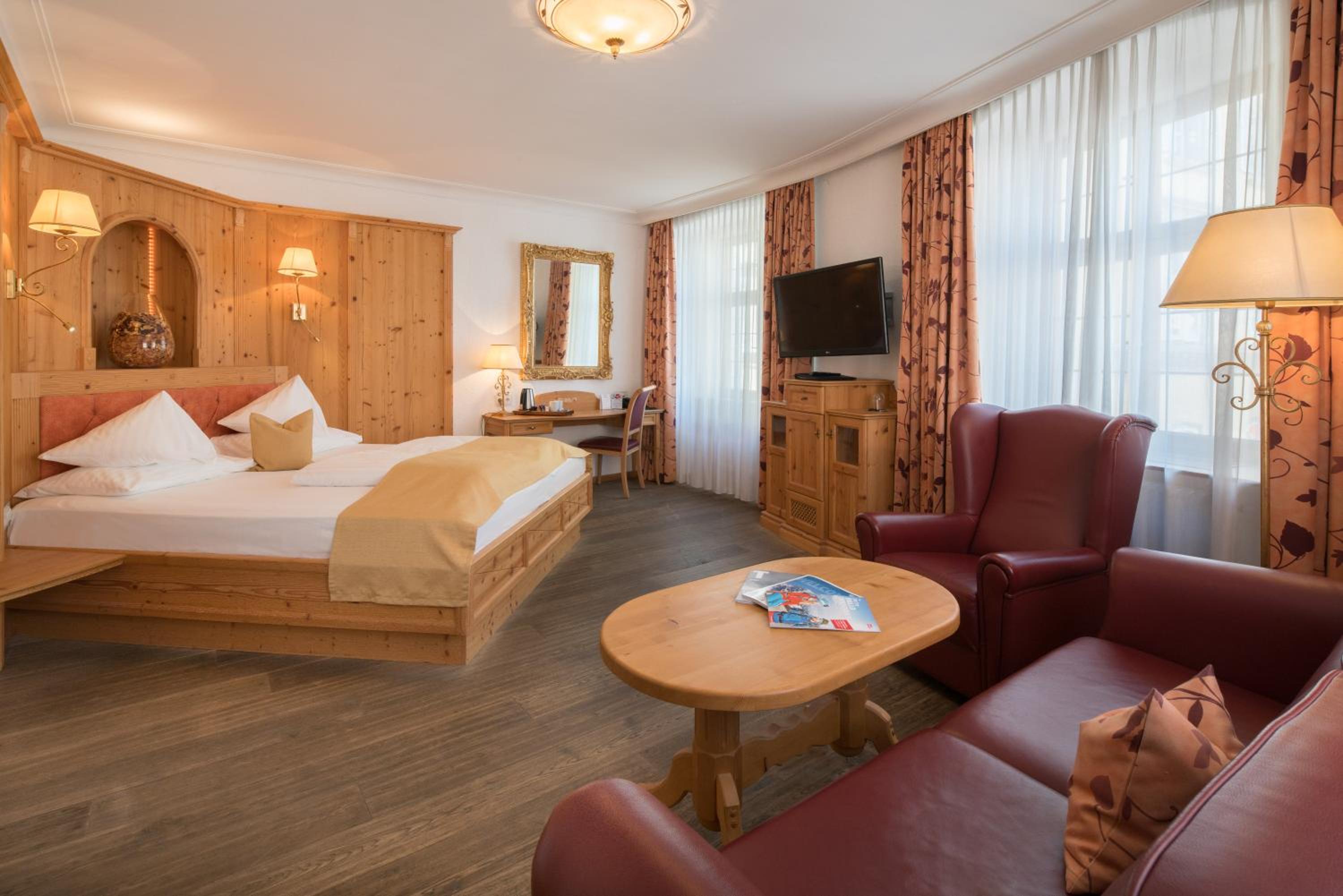 Deluxe Double Room - Photo 8