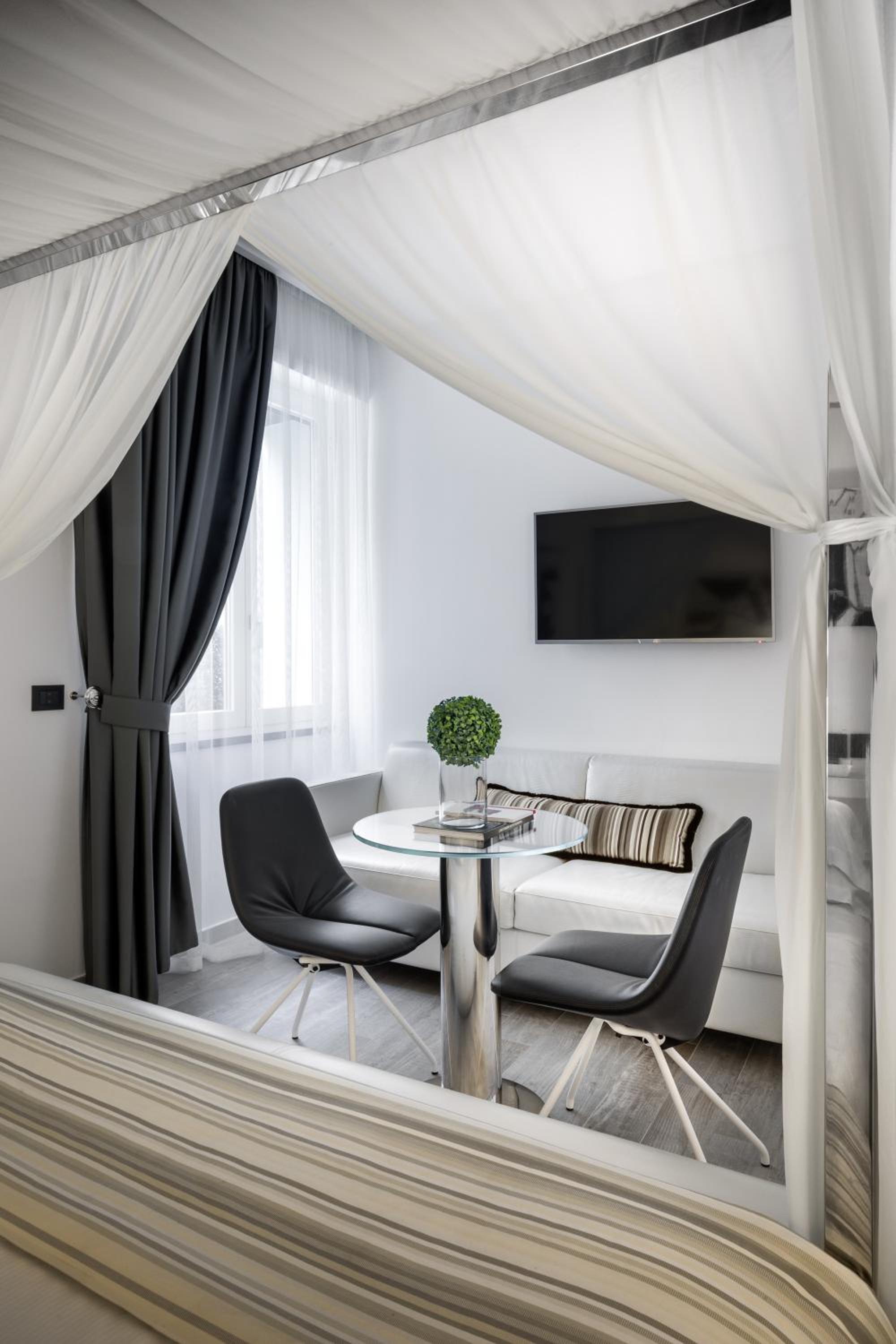 Junior Suite - Separate Building - Photo 6
