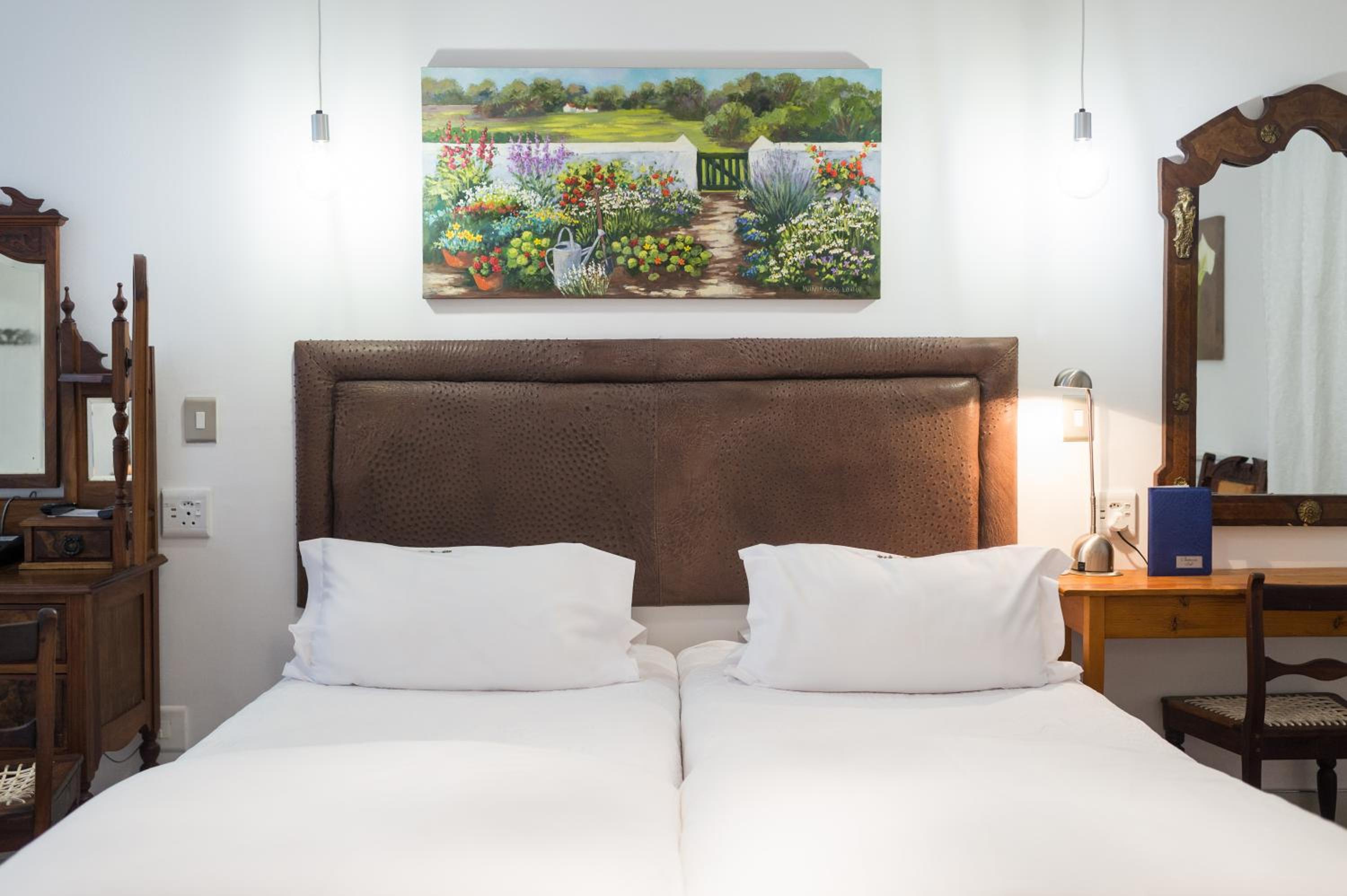 Superior Twin Room - Photo 4