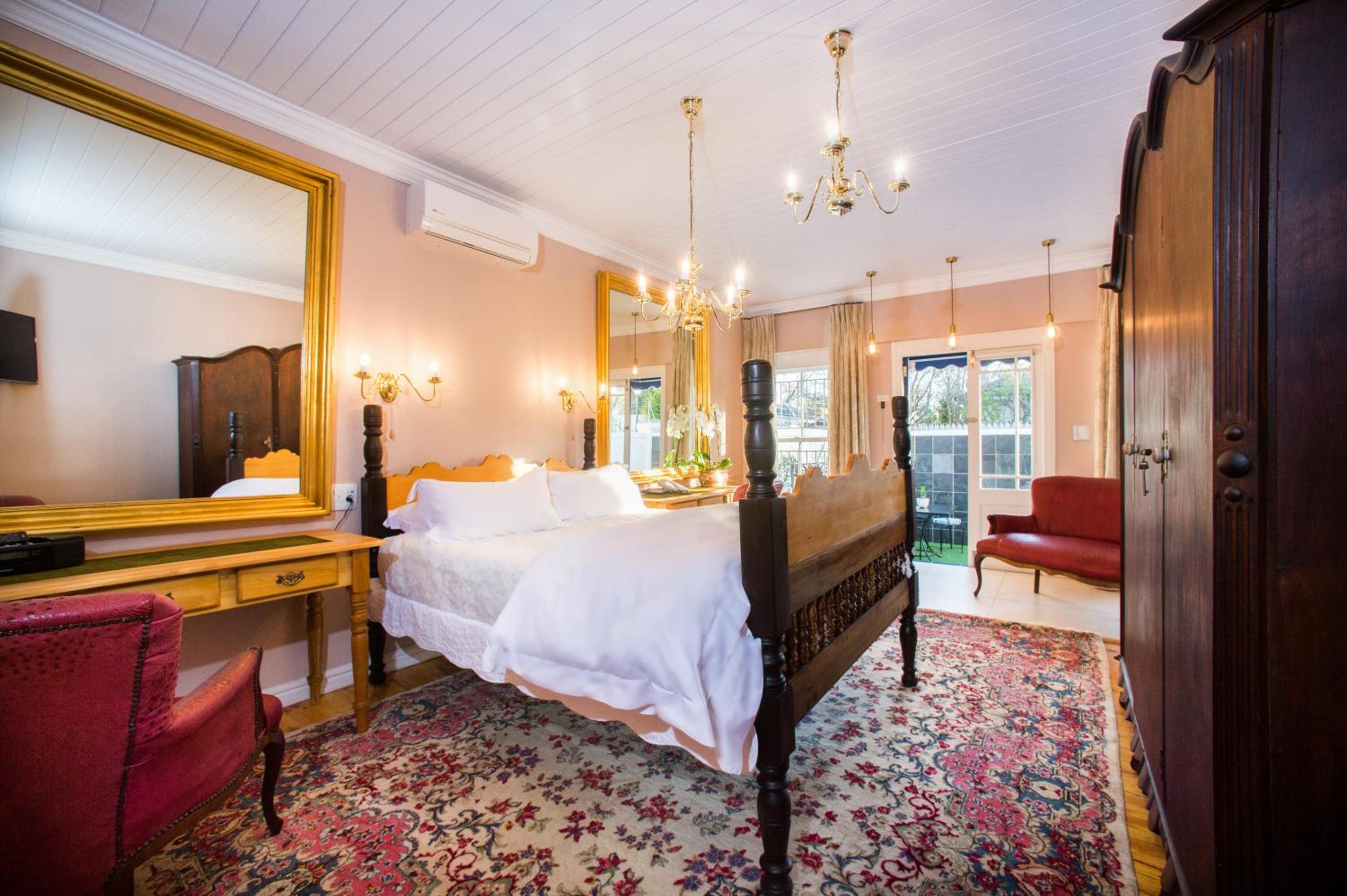 Superior Double Room - Photo 1