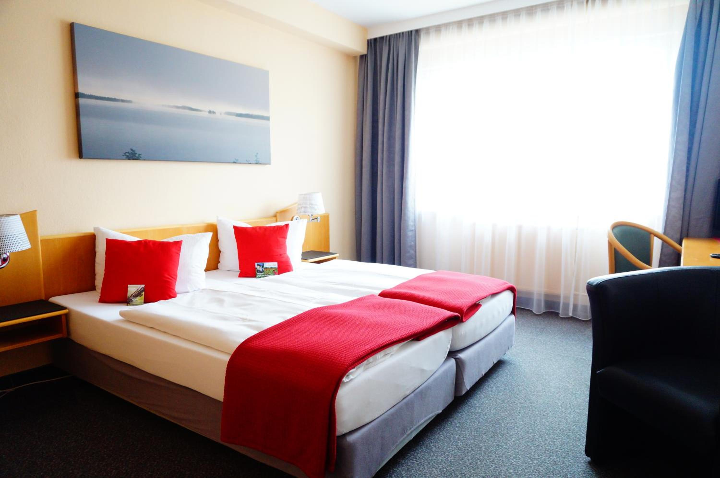 Standard Double Room - Photo 9