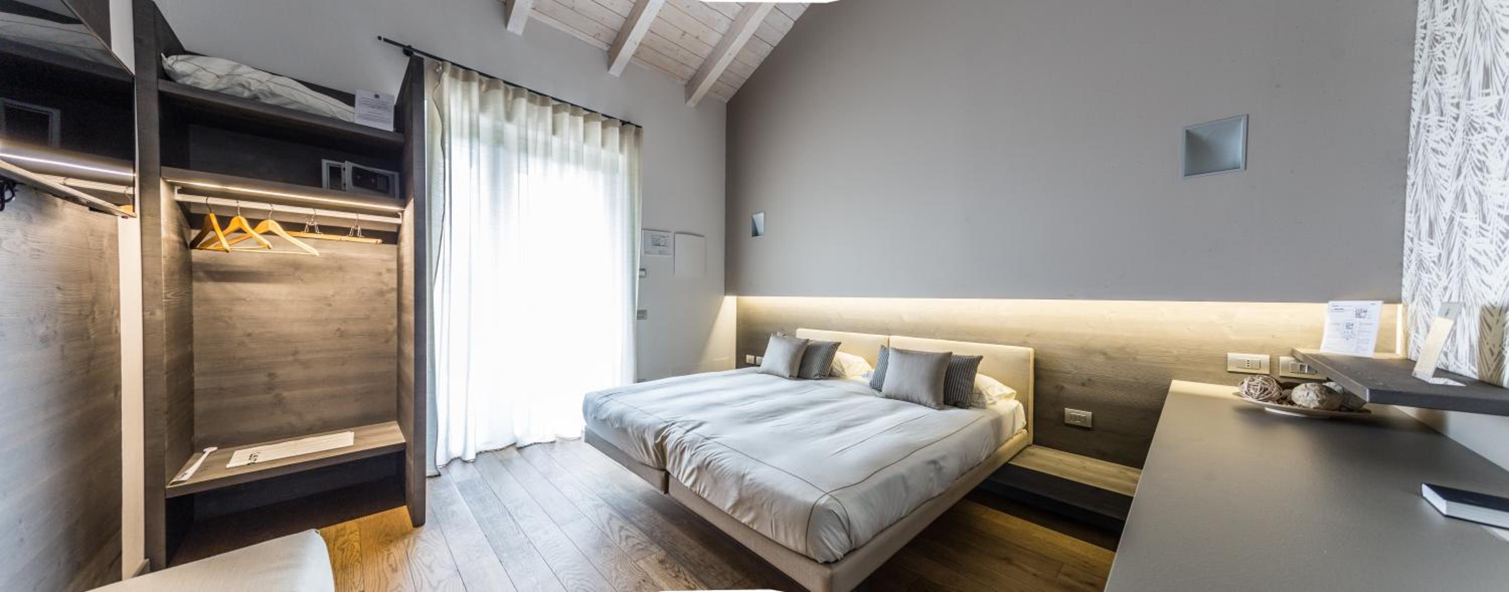 Deluxe Double or Twin Room photo 1