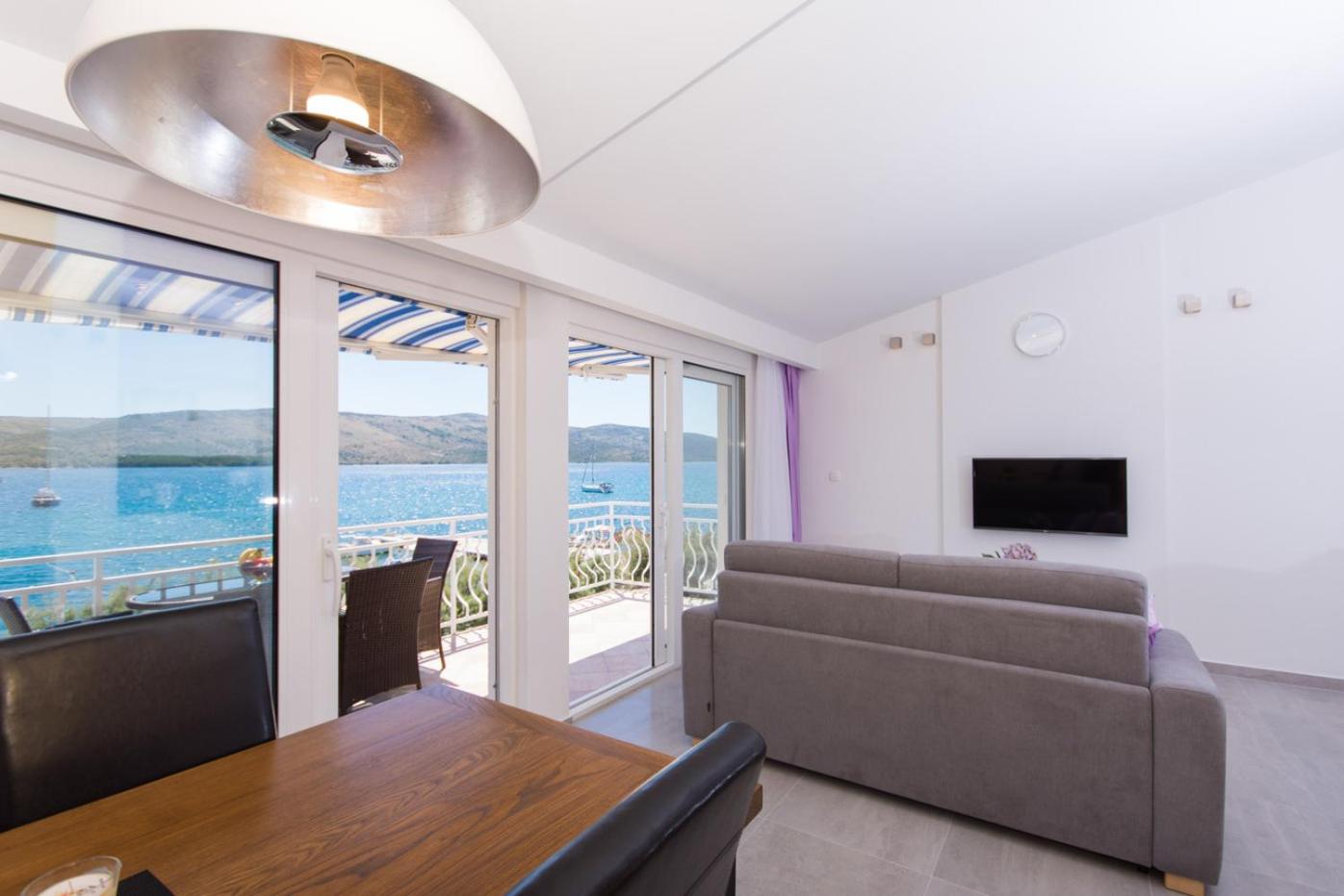 Apartment with Sea View photo 3
