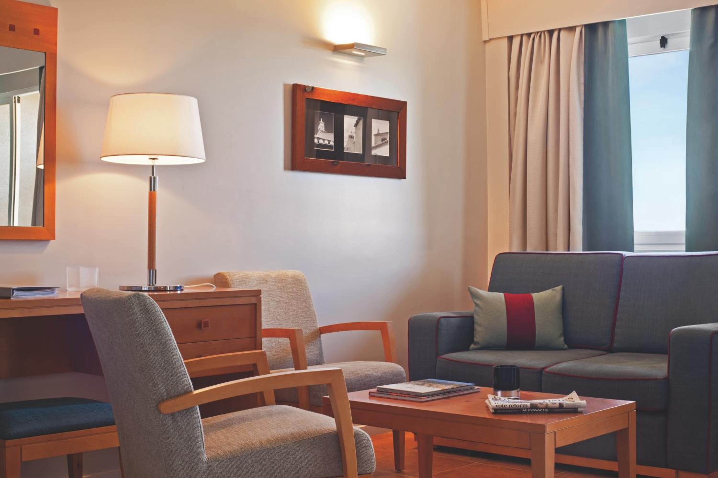 Suite with Sea View - Photo 2