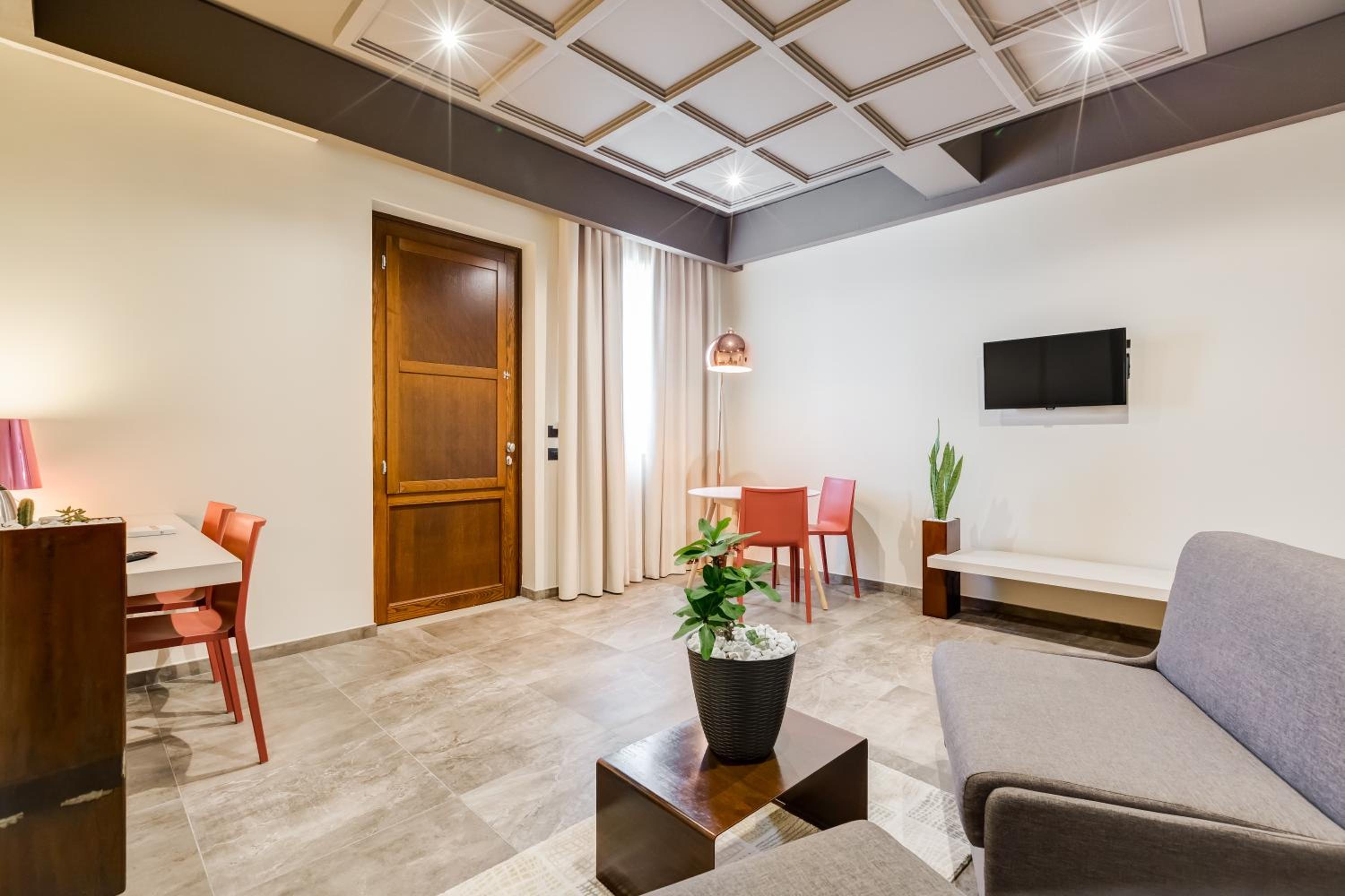 King Suite - Photo 9