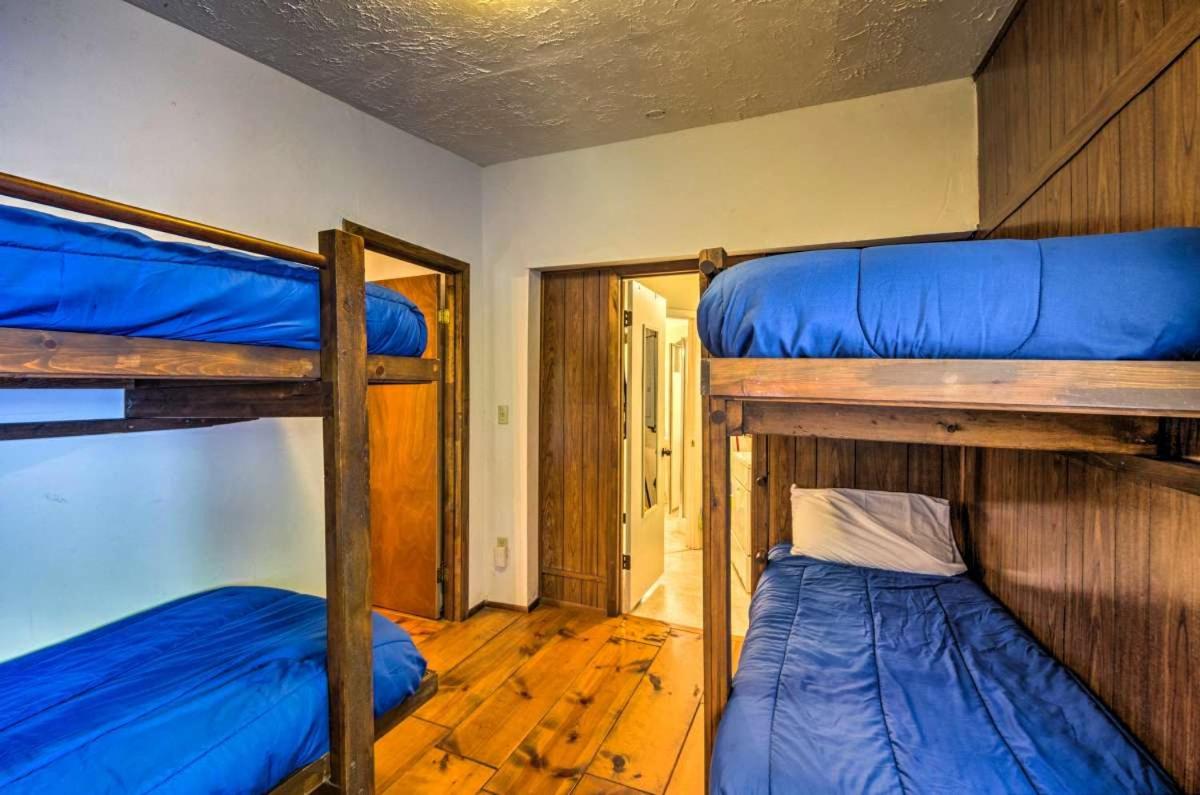 Silvermine Hideaway Cabin photo 3