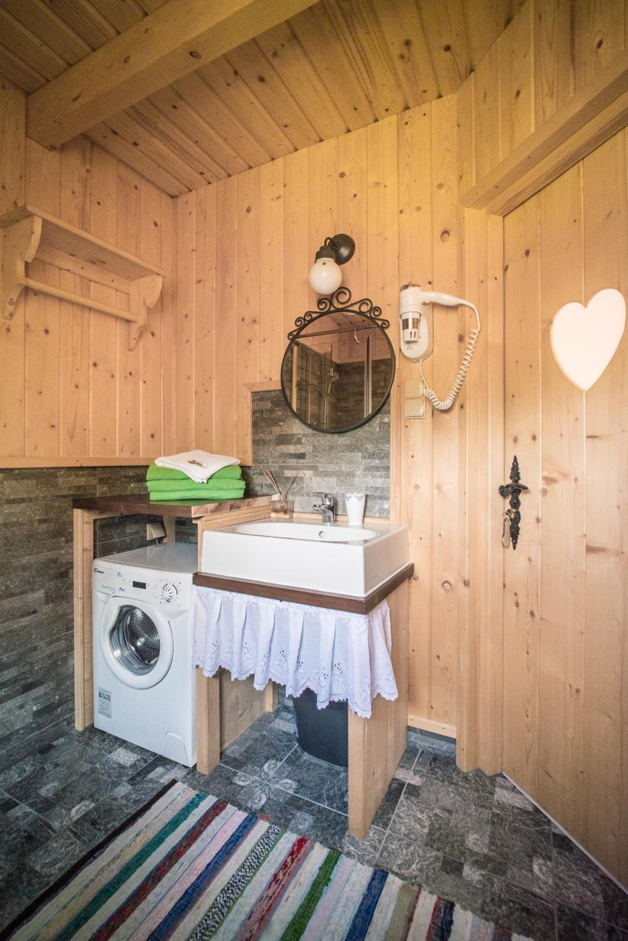 Chalet photo 2
