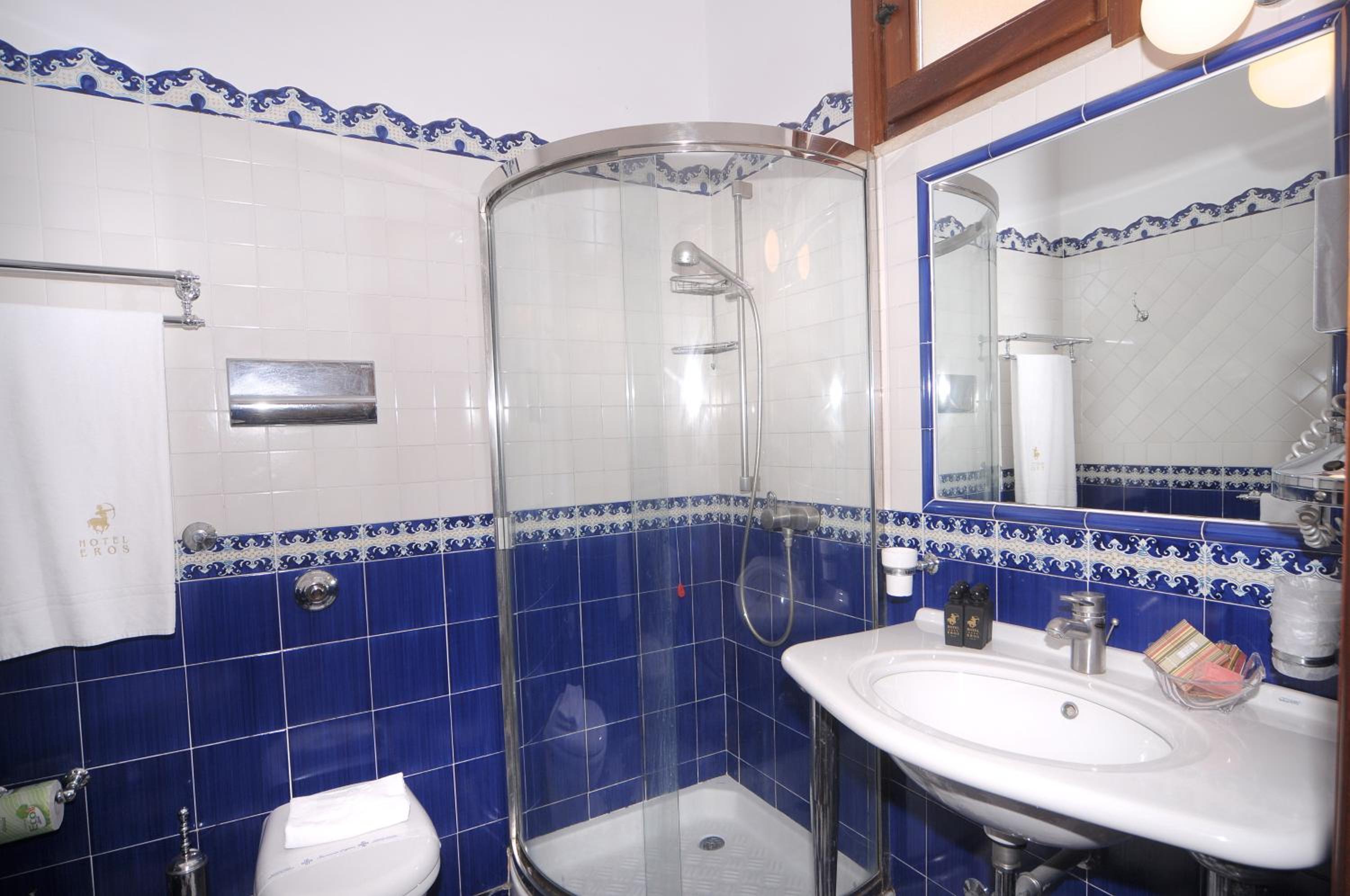 Superior Double or Twin Room - Photo 3