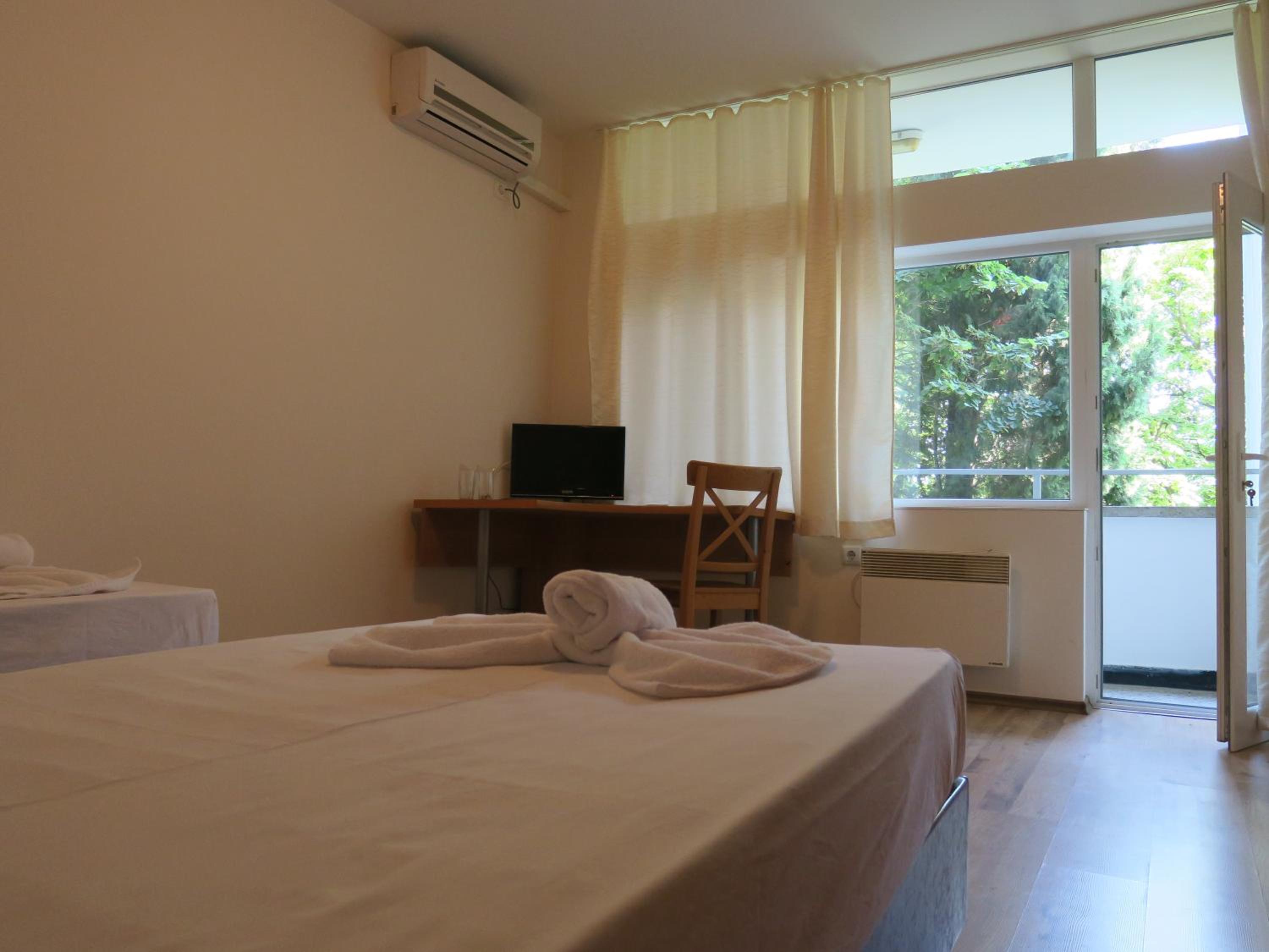 Apartment with Terrace photo 3