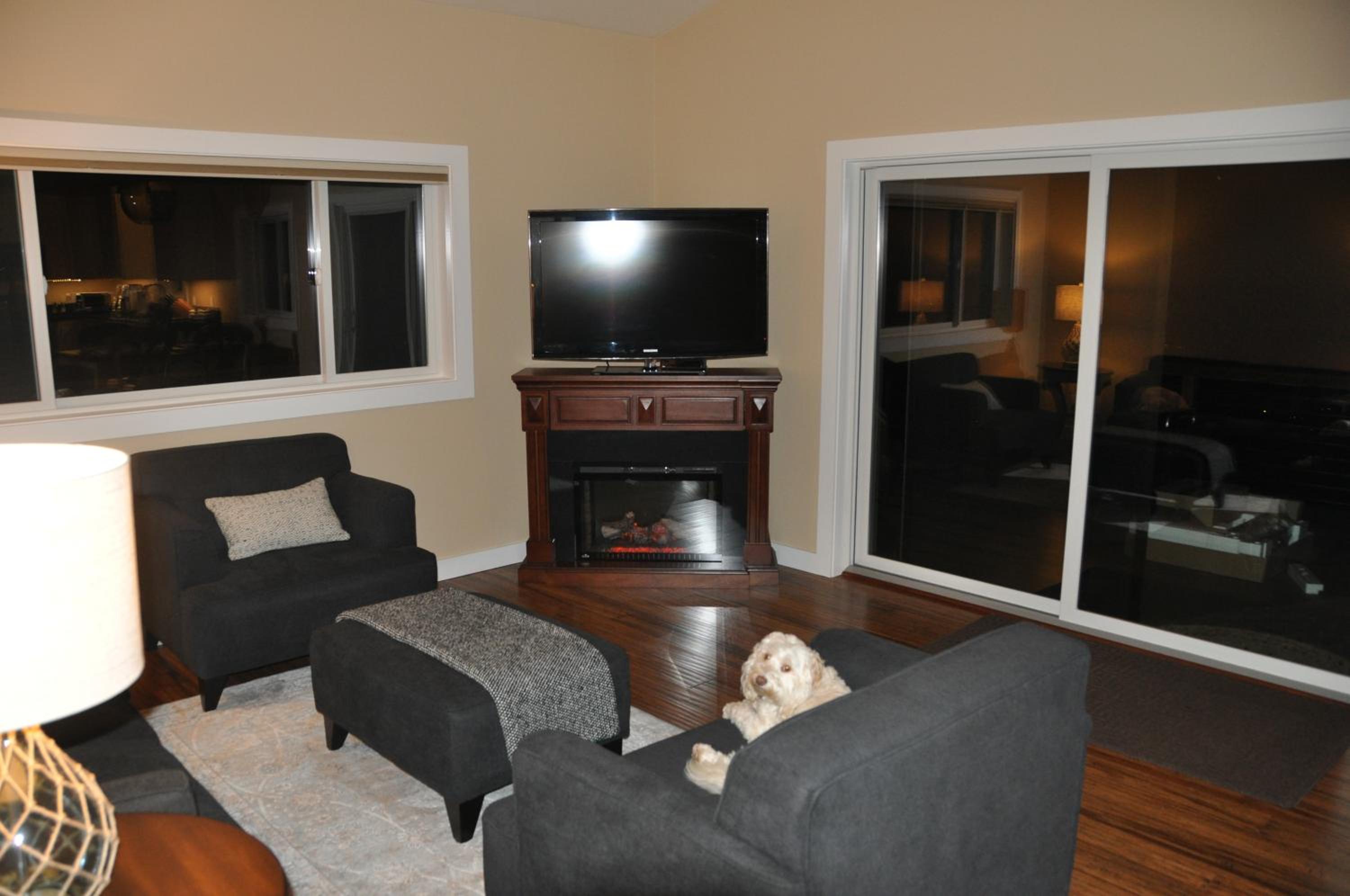 Two-Bedroom House photo 2