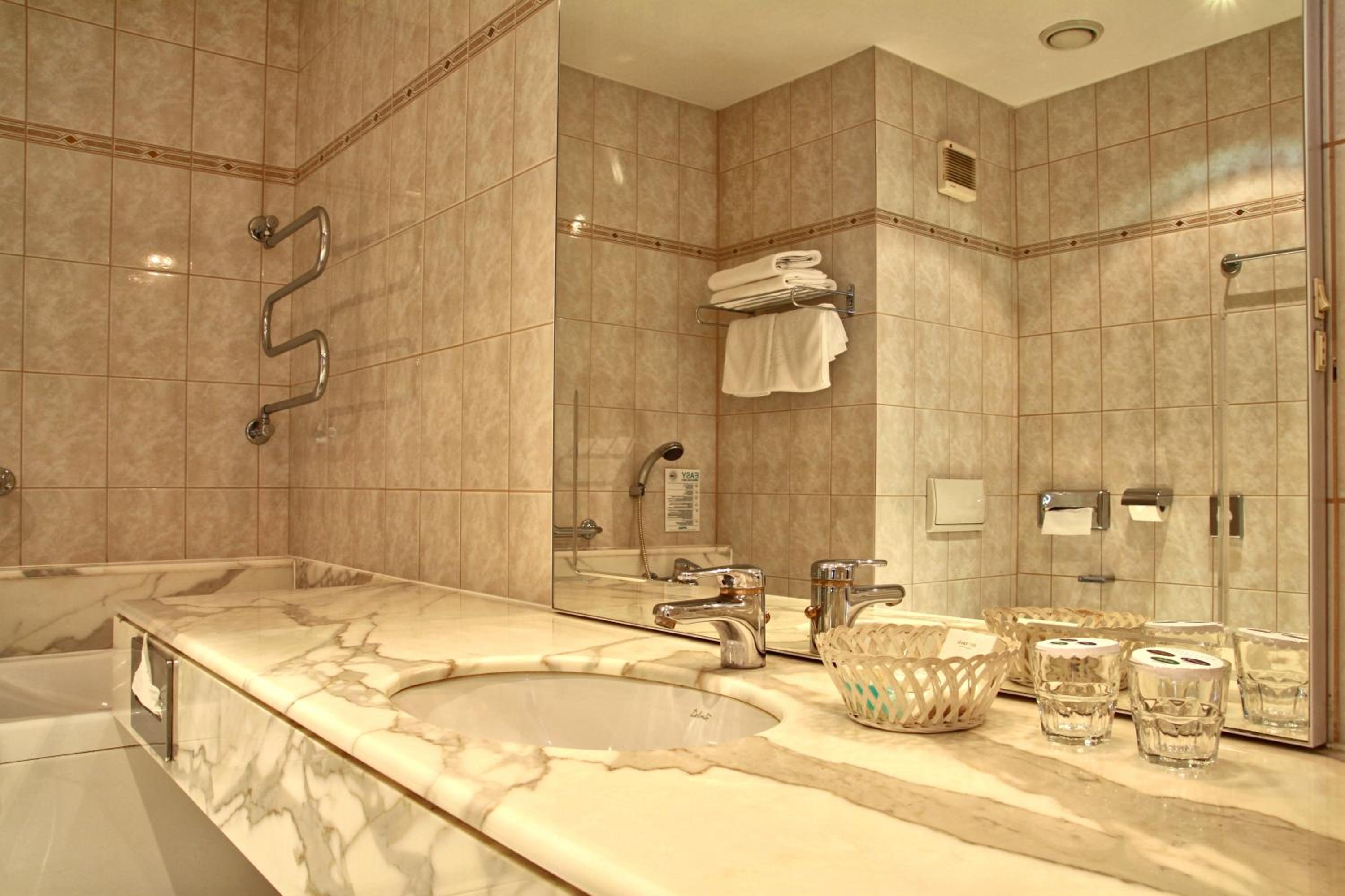Junior Suite thumbnail 6
