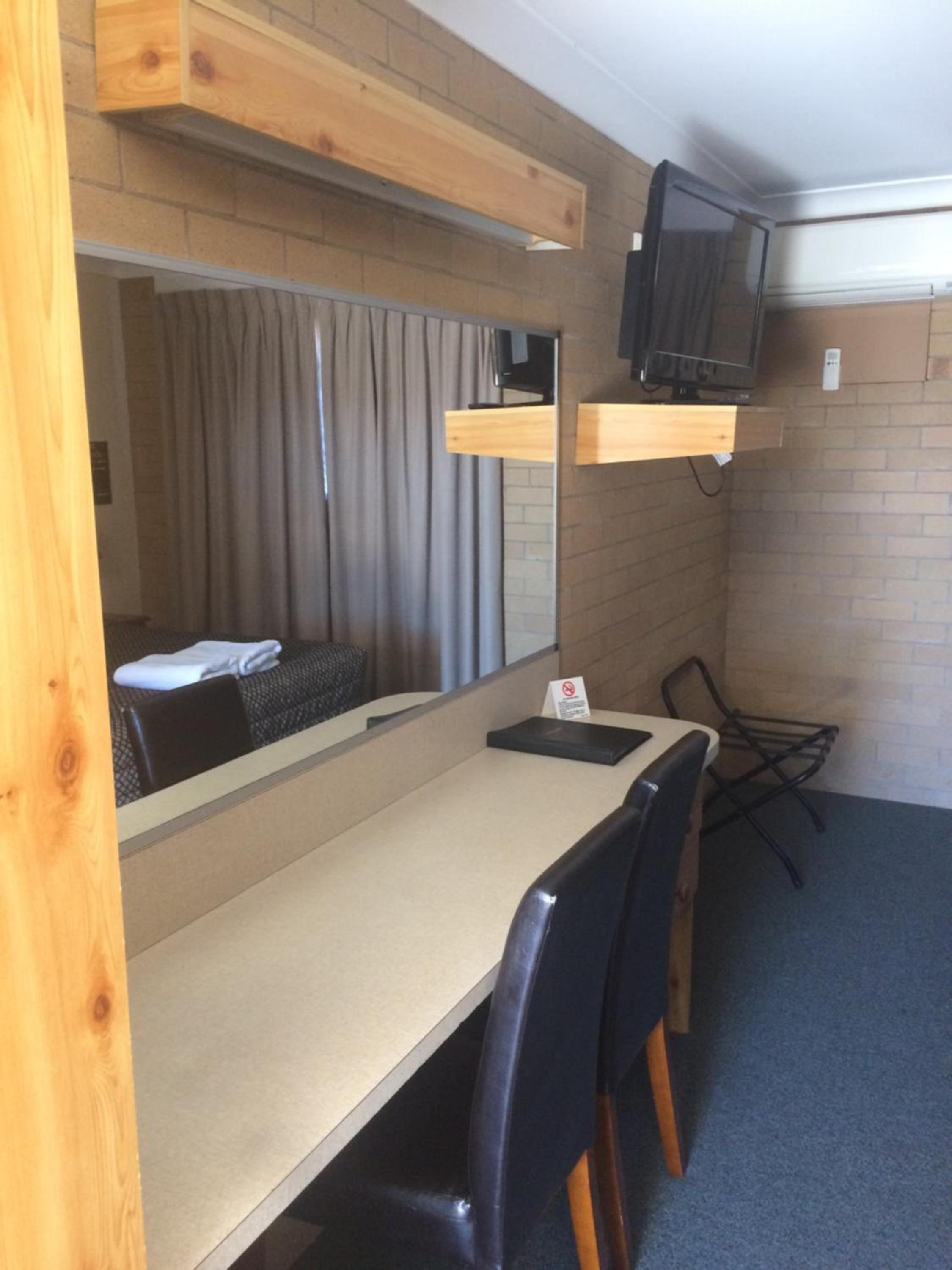 Single Room photo 3