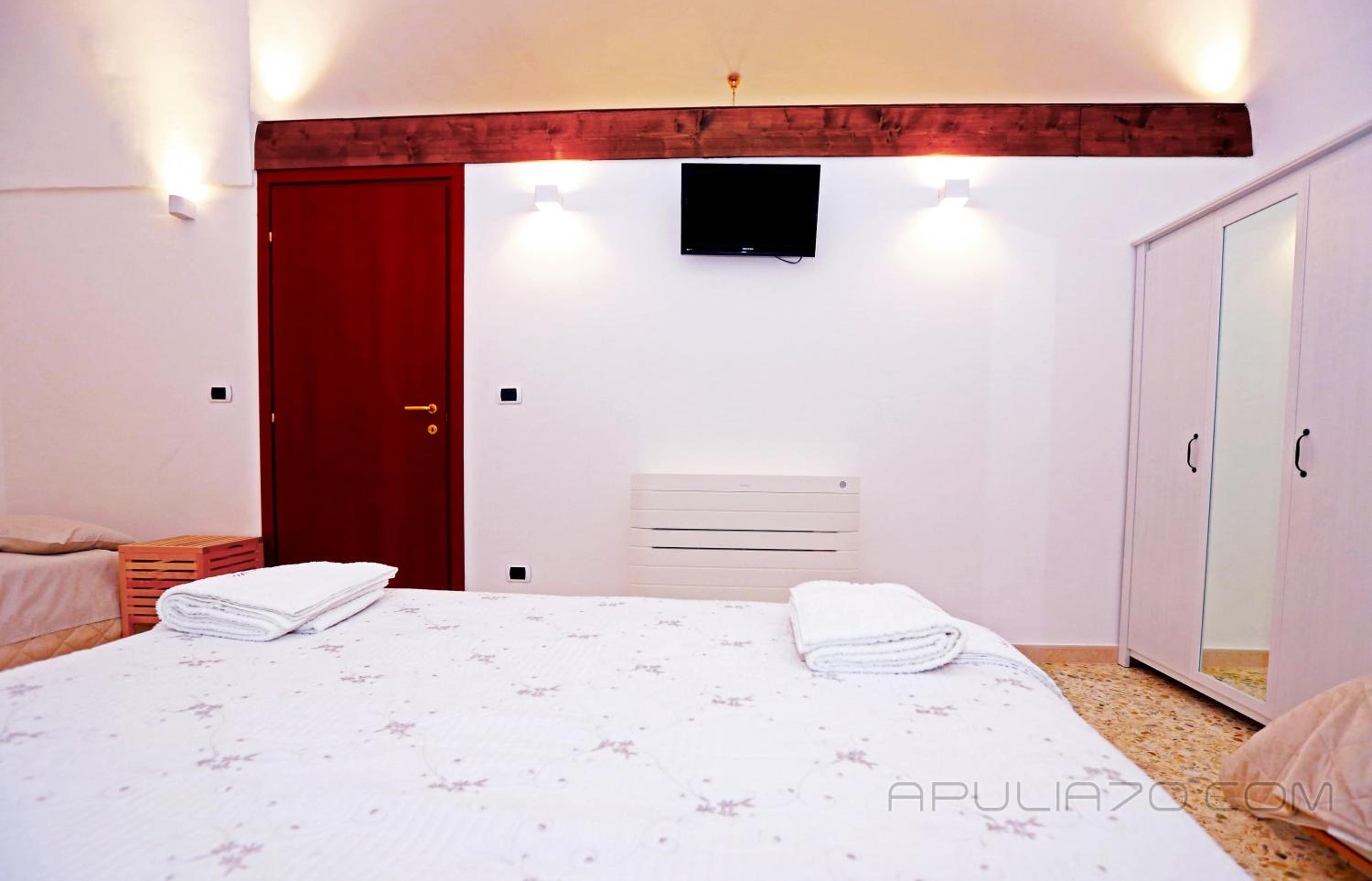 One-Bedroom Suite Apartment - Ground Floor  photo 3