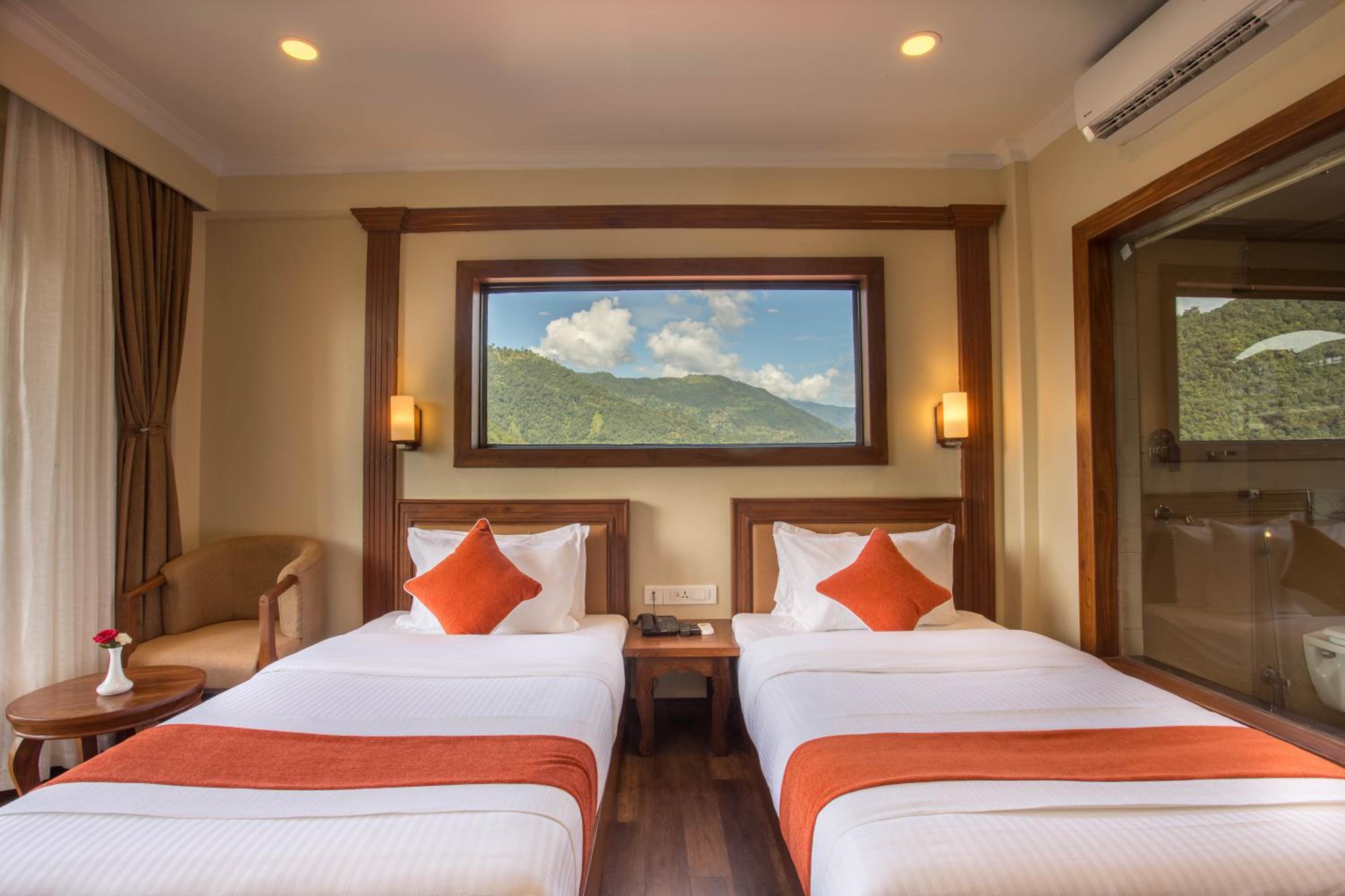 Deluxe Twin Room - Photo 2