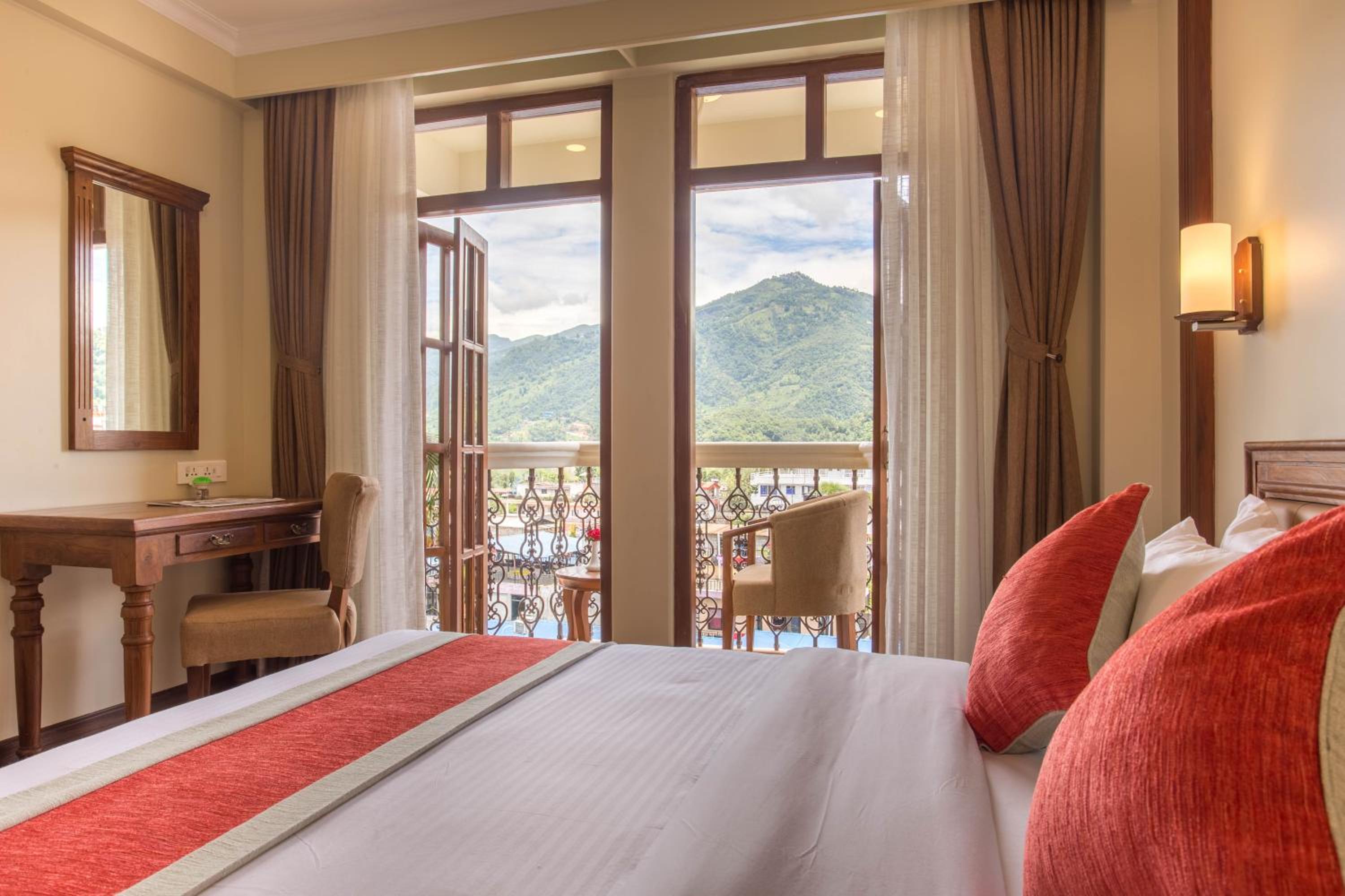 Deluxe Suite - Photo 3