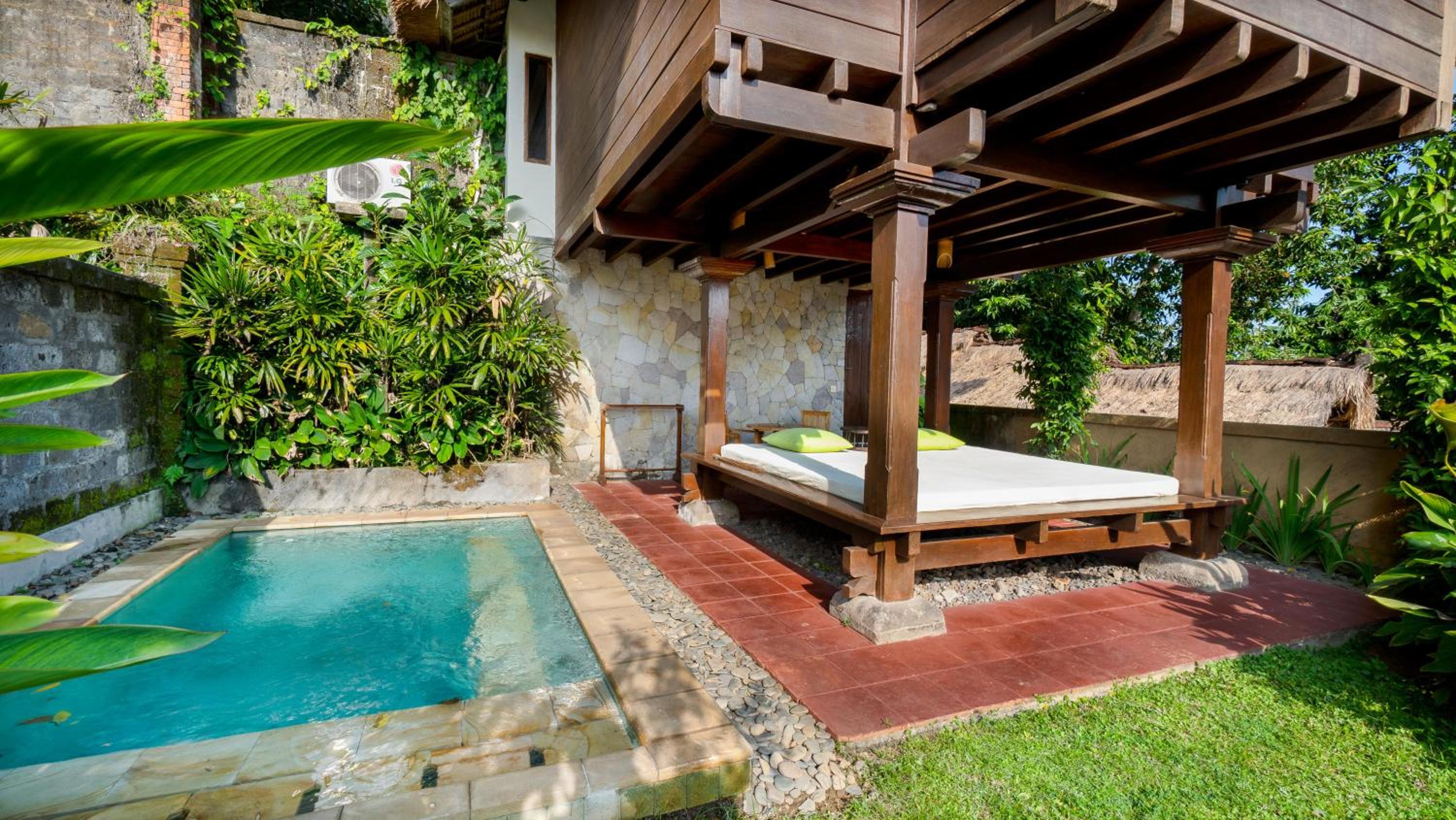 One-Bedroom Pool Villa with Panorama View and Complimentary Daily Afternoon Tea thumbnail 6