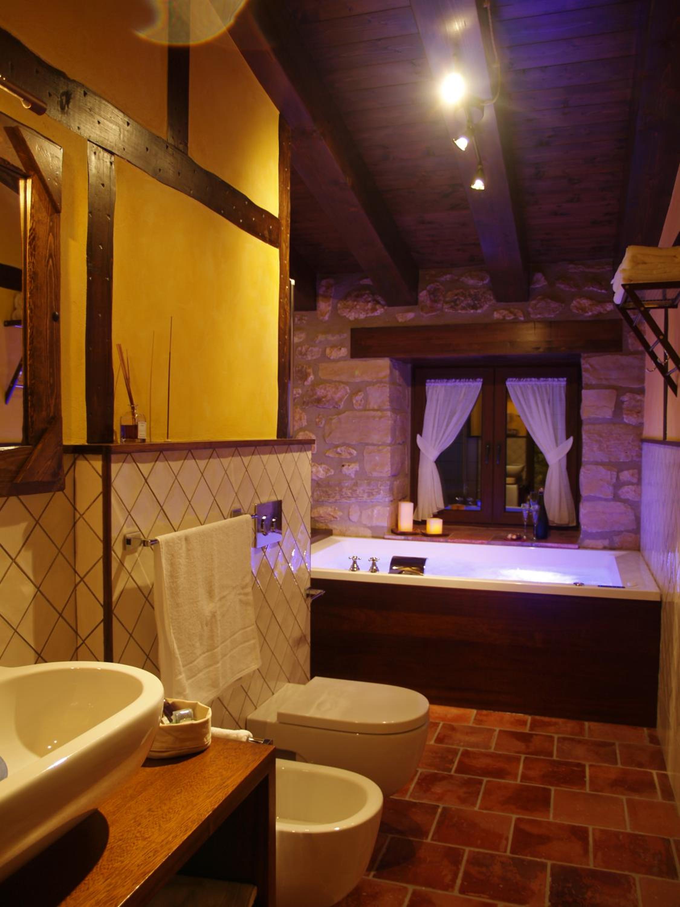 One-Bedroom Apartment with Spa Bath photo 3