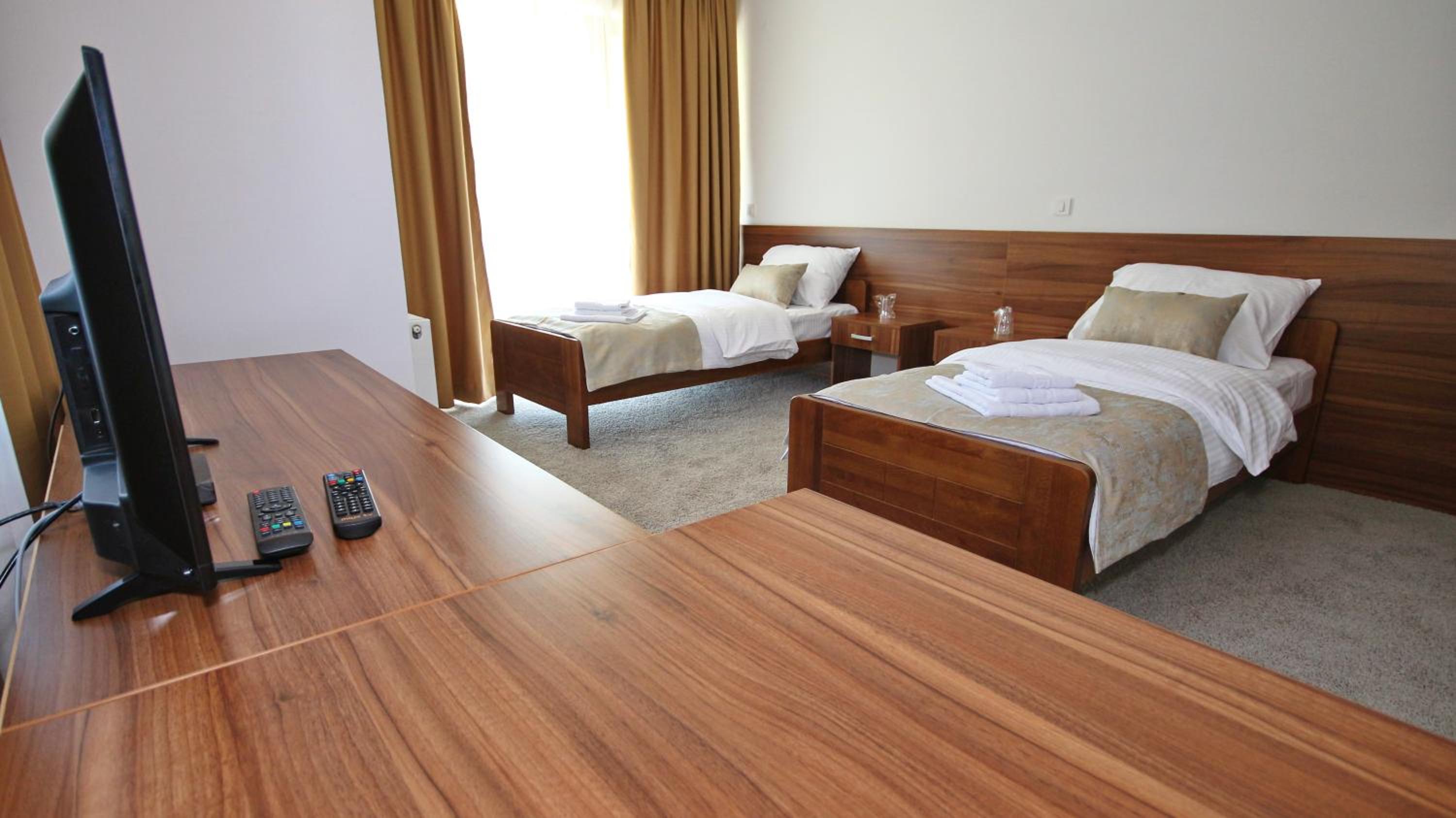 Standard Twin Room photo 2