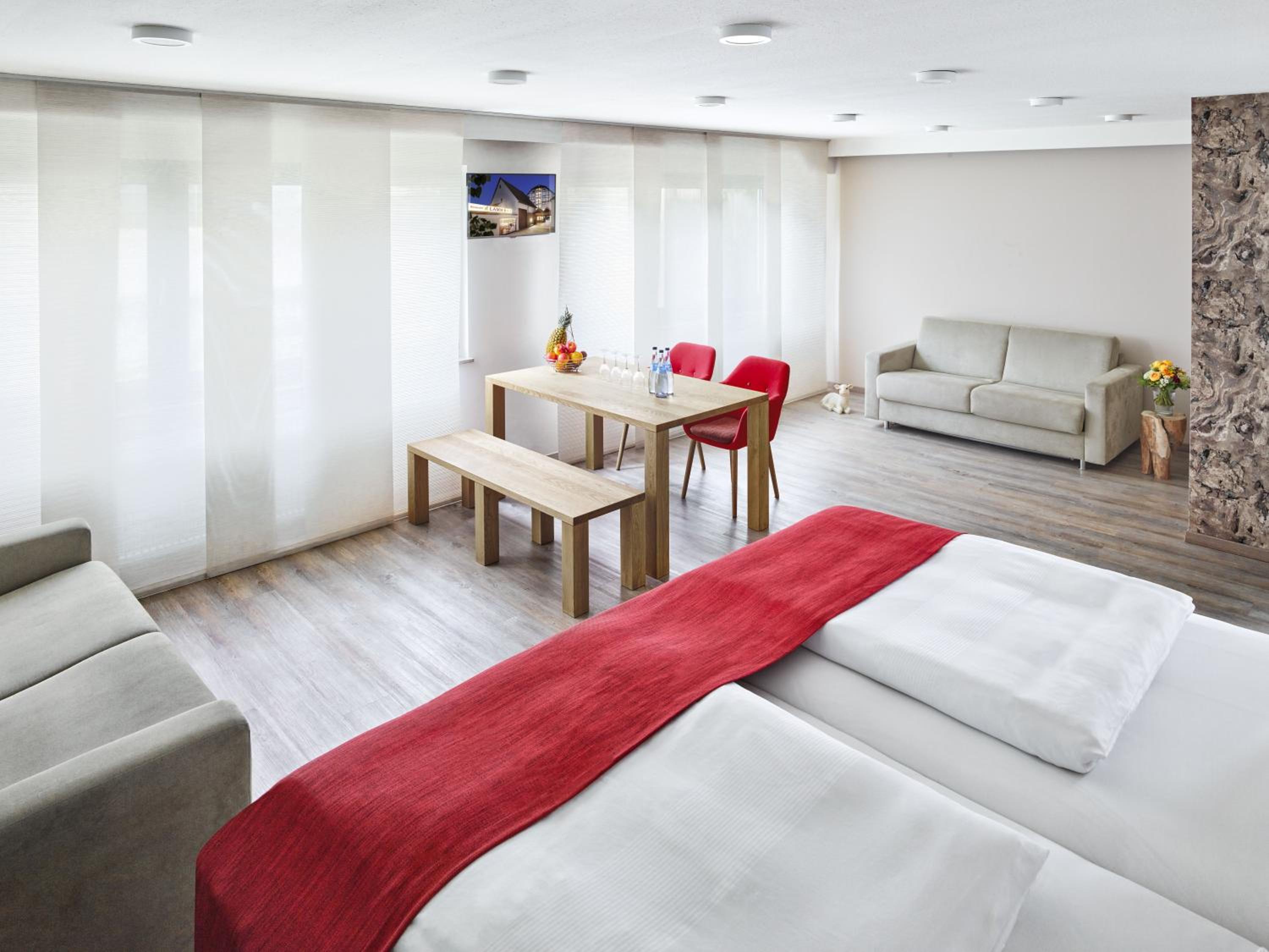 Premium Deluxe Room - Photo 3