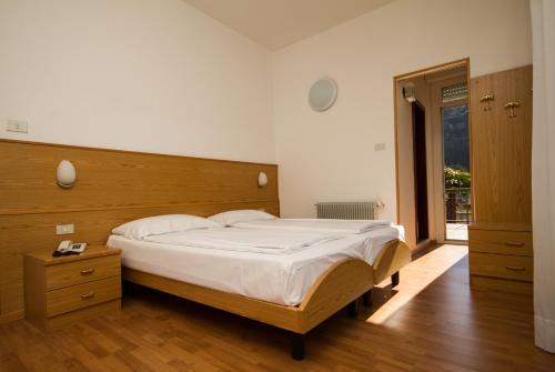 Double or Twin Room with Balcony photo 1