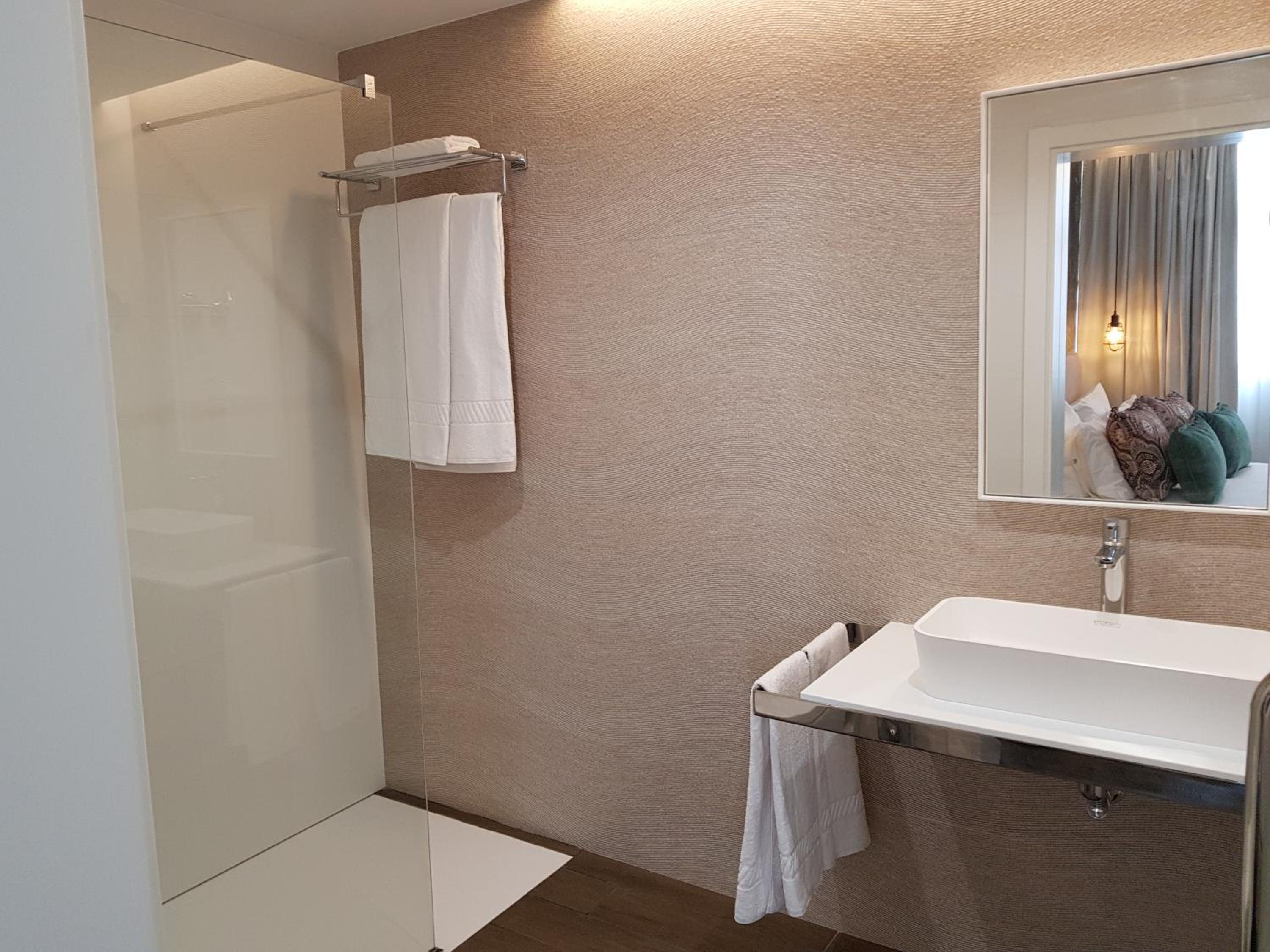 Standard Double or Twin Room photo 2