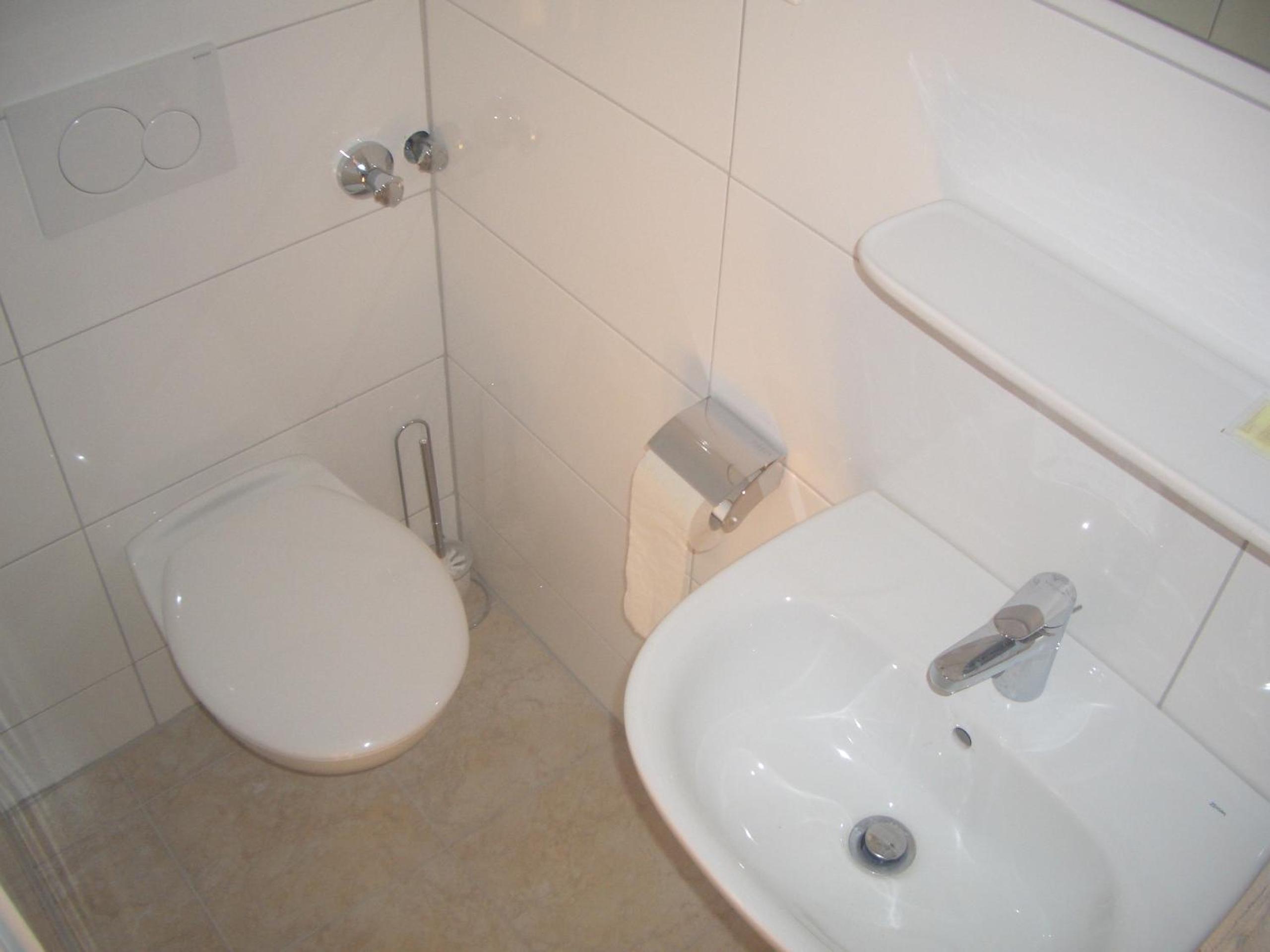 Classic Triple Room - Photo 7