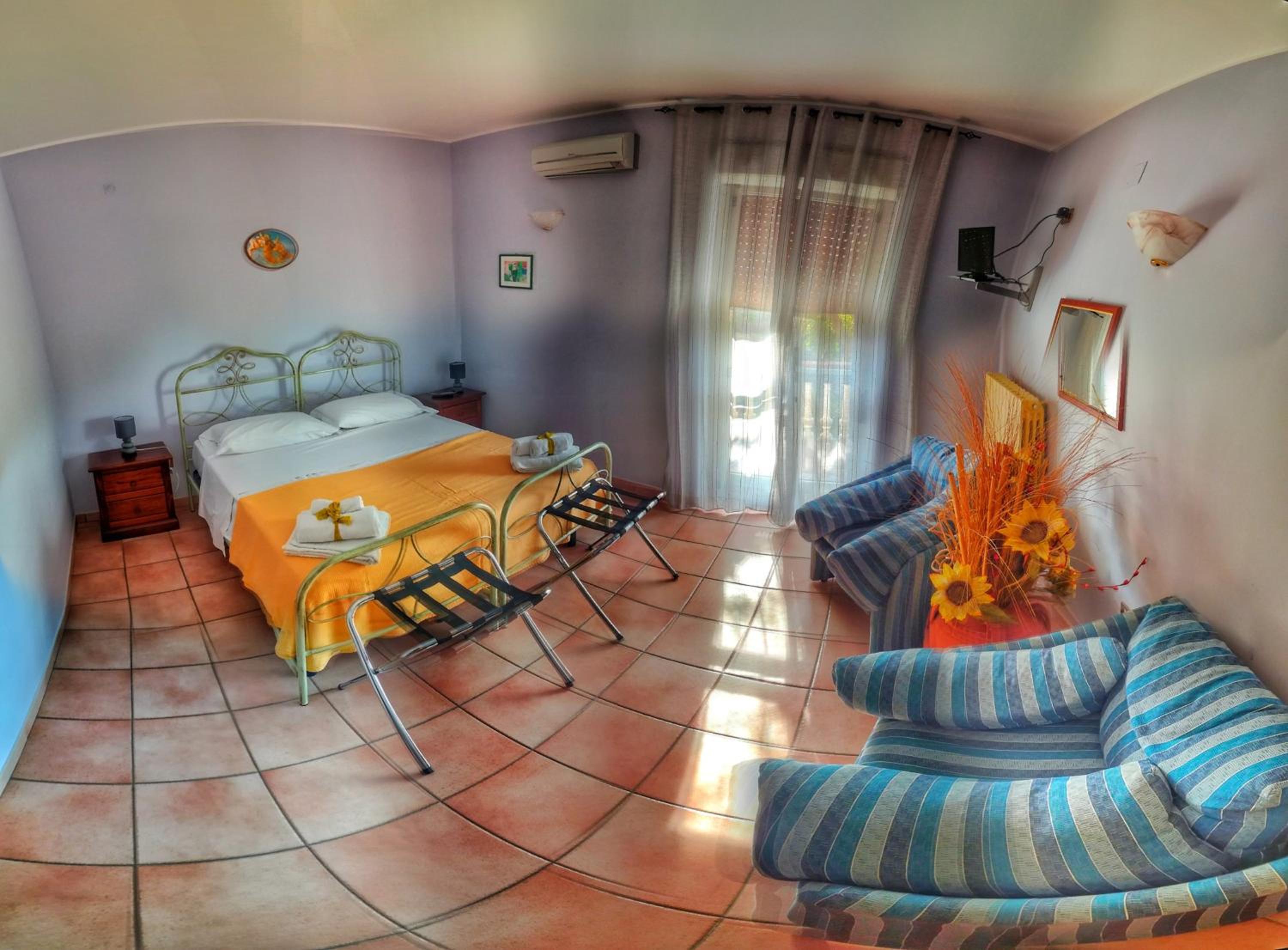 Quadruple Room With Balcony photo 3
