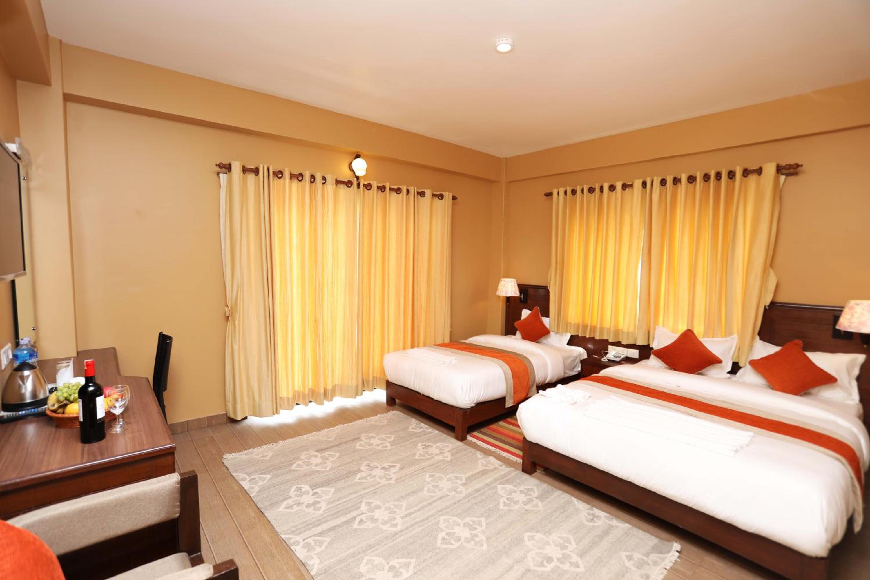 Deluxe Family Room
