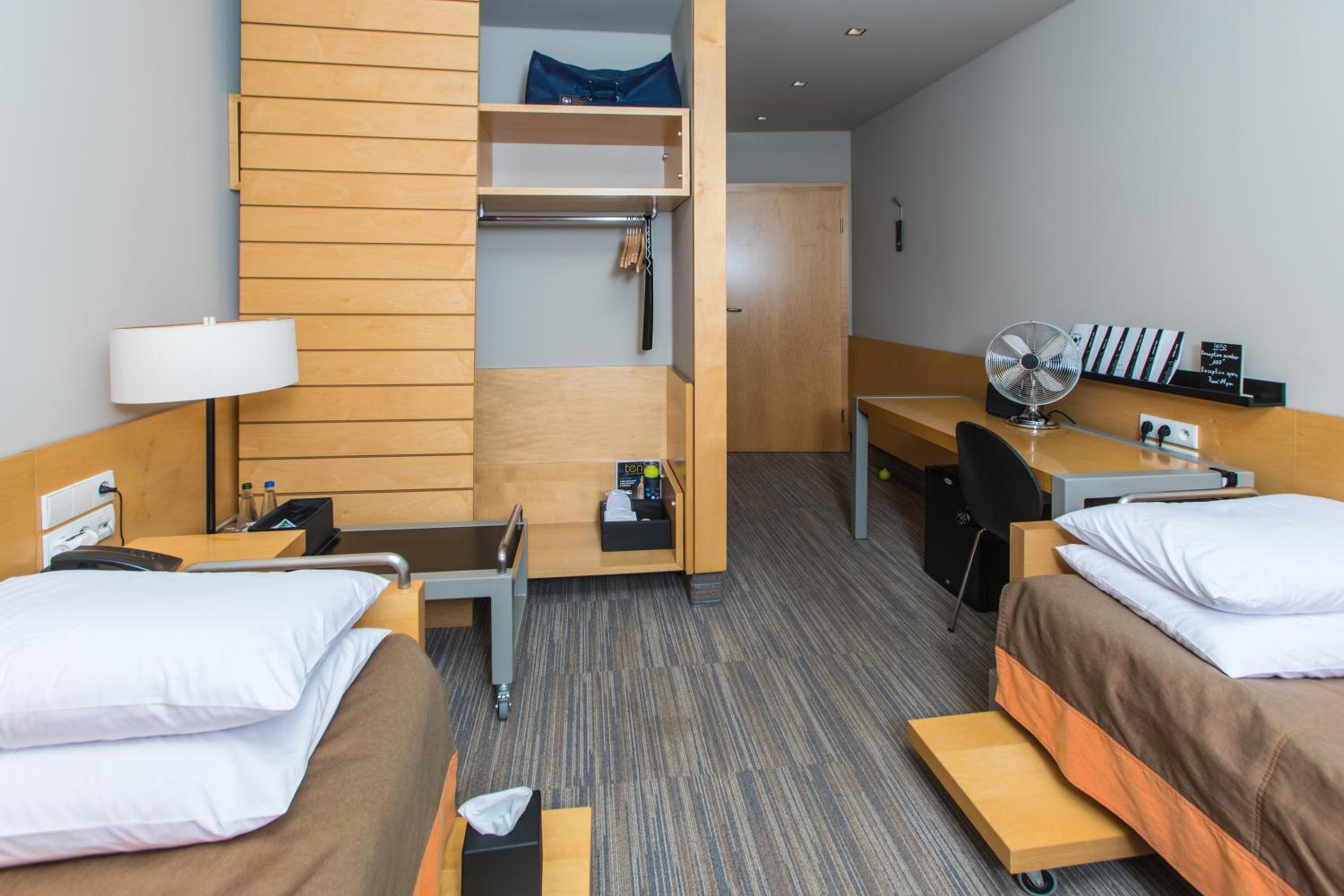 Twin Room - Photo 6
