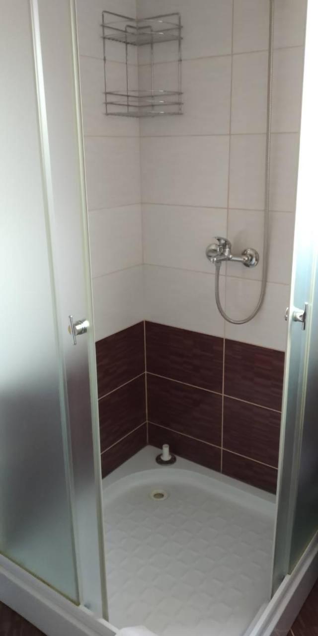 Double or Twin Room with Private Bathroom photo 3