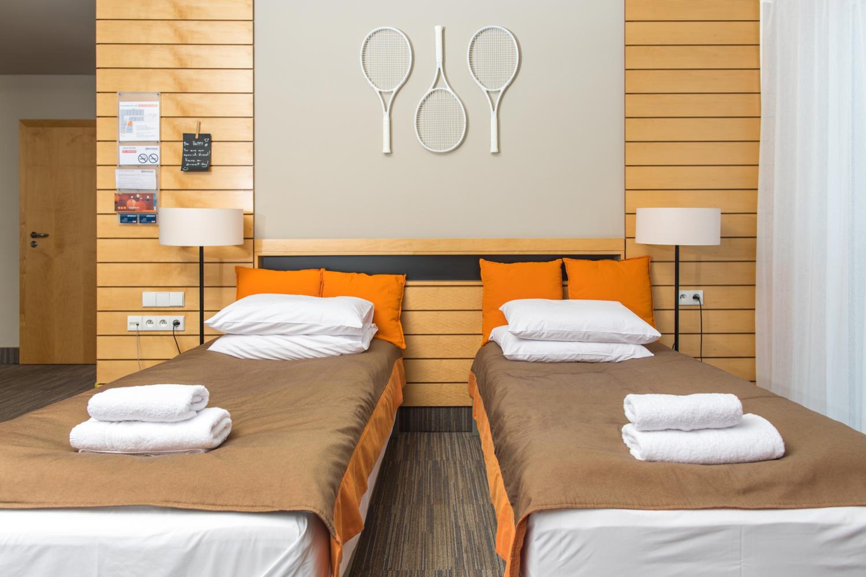Twin Room - Photo 1