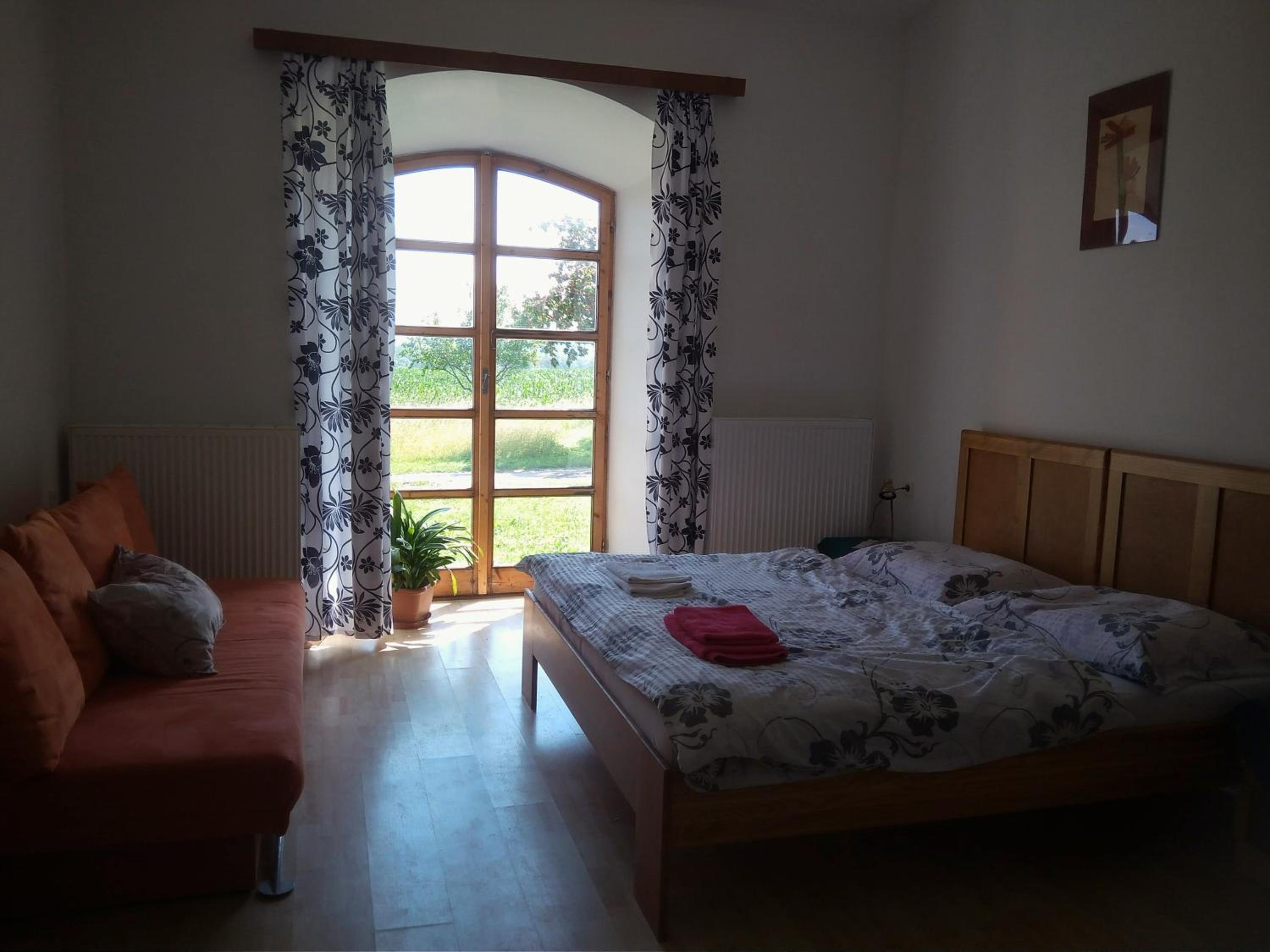 One-Bedroom Apartment (4 Adults) - Photo 1
