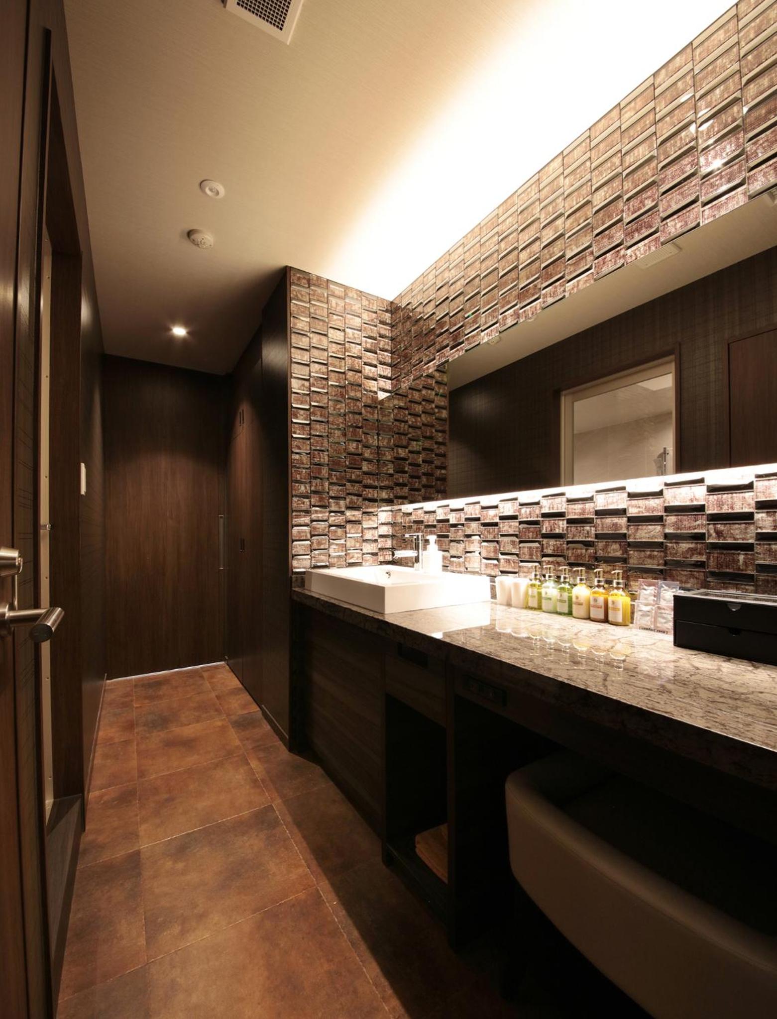 One-Bedroom Suite - Non-Smoking - Photo 7