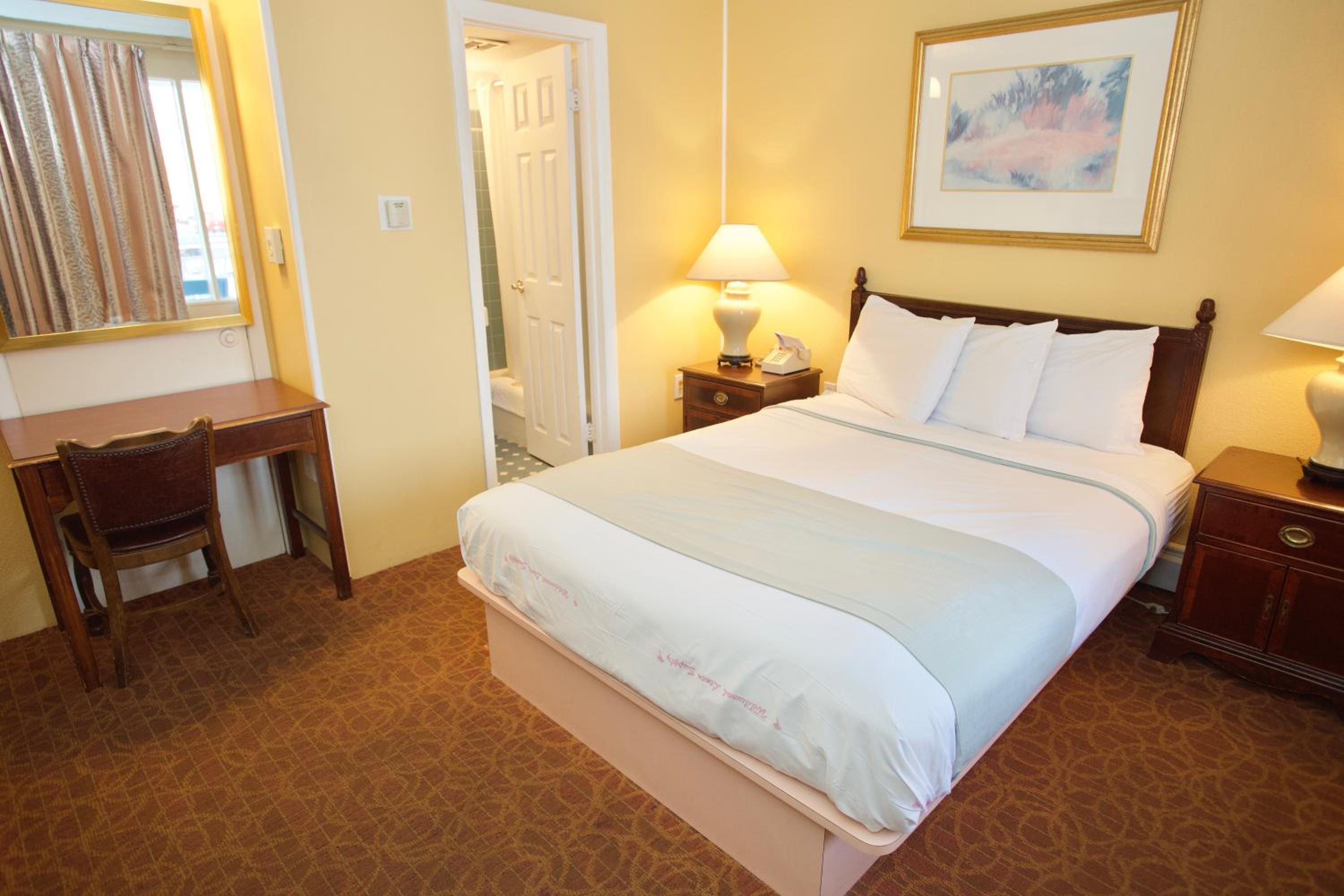 Queen Room