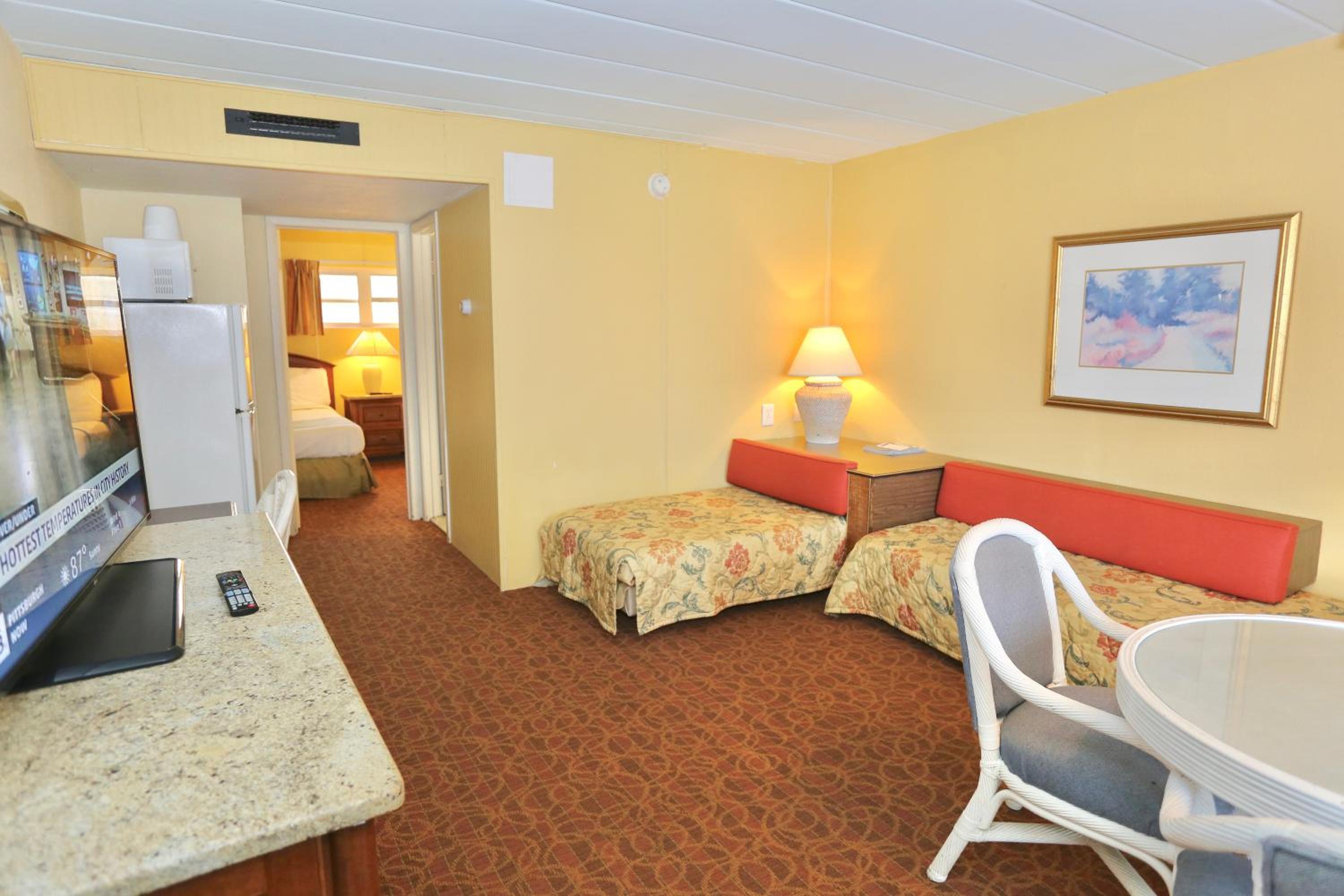 One-Bedroom Suite photo 1