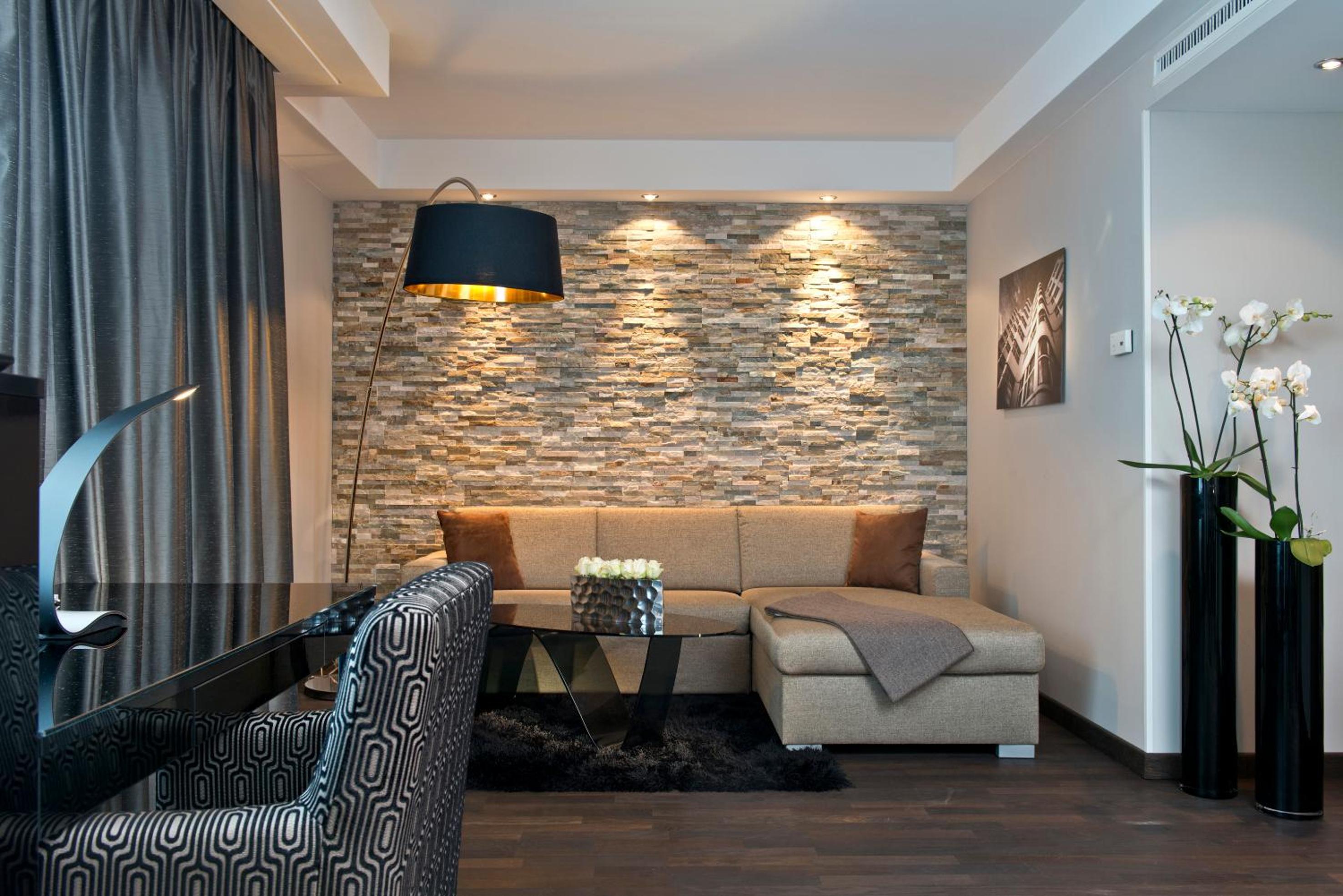 Junior Suite with free Club Lounge Access thumbnail 5