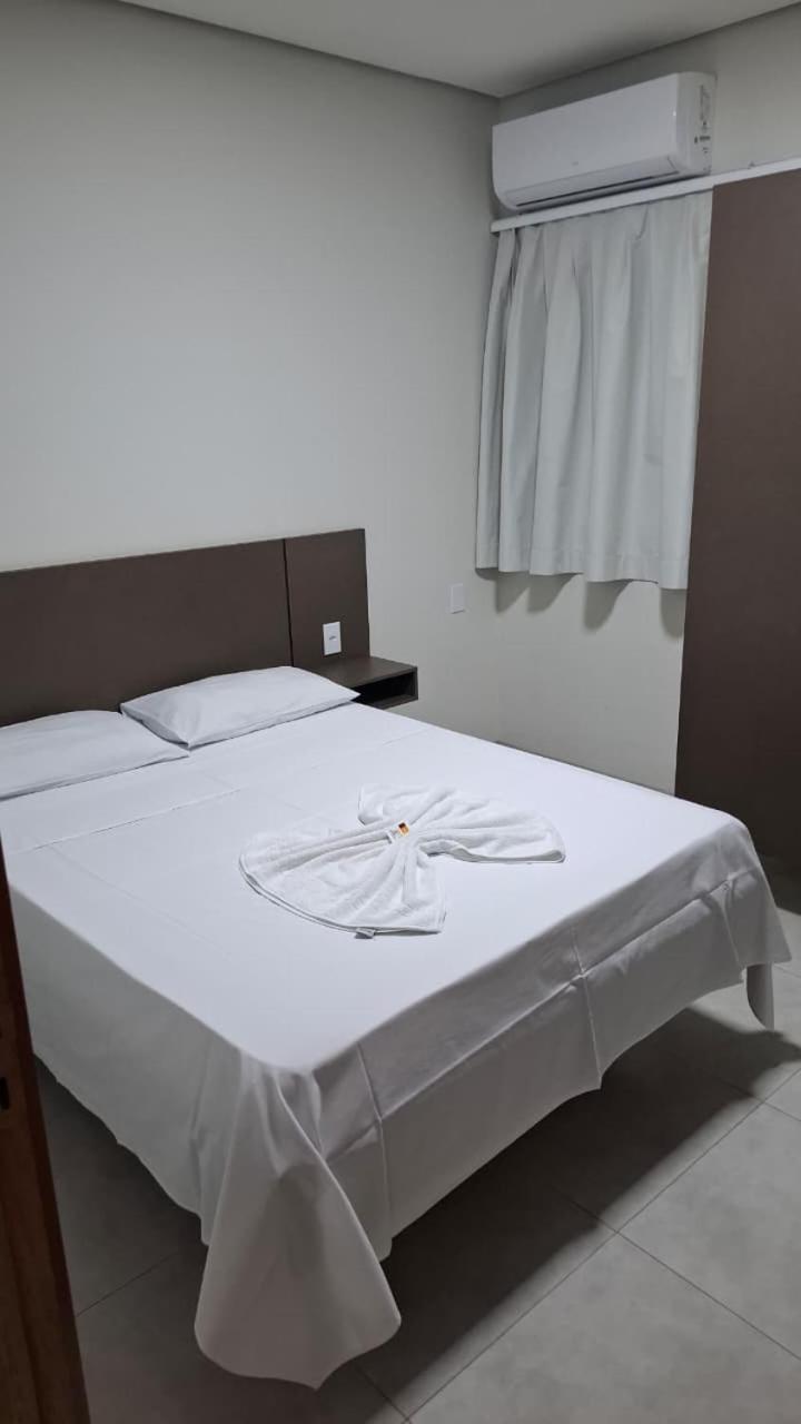 Deluxe One-Bedroom Apartment