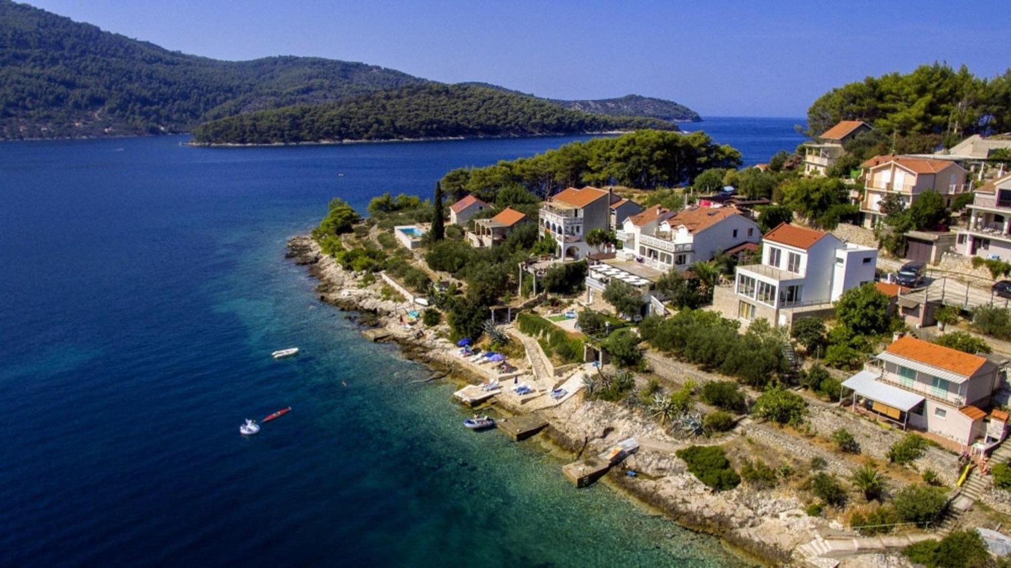 One Bedroom Apartment with Sea View photo 2