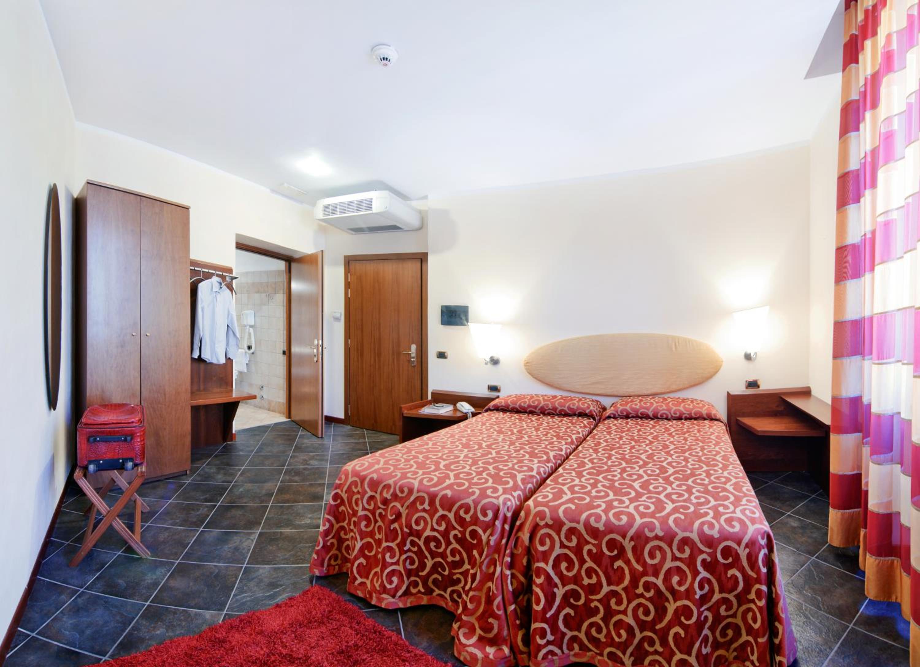 Twin Room photo 2
