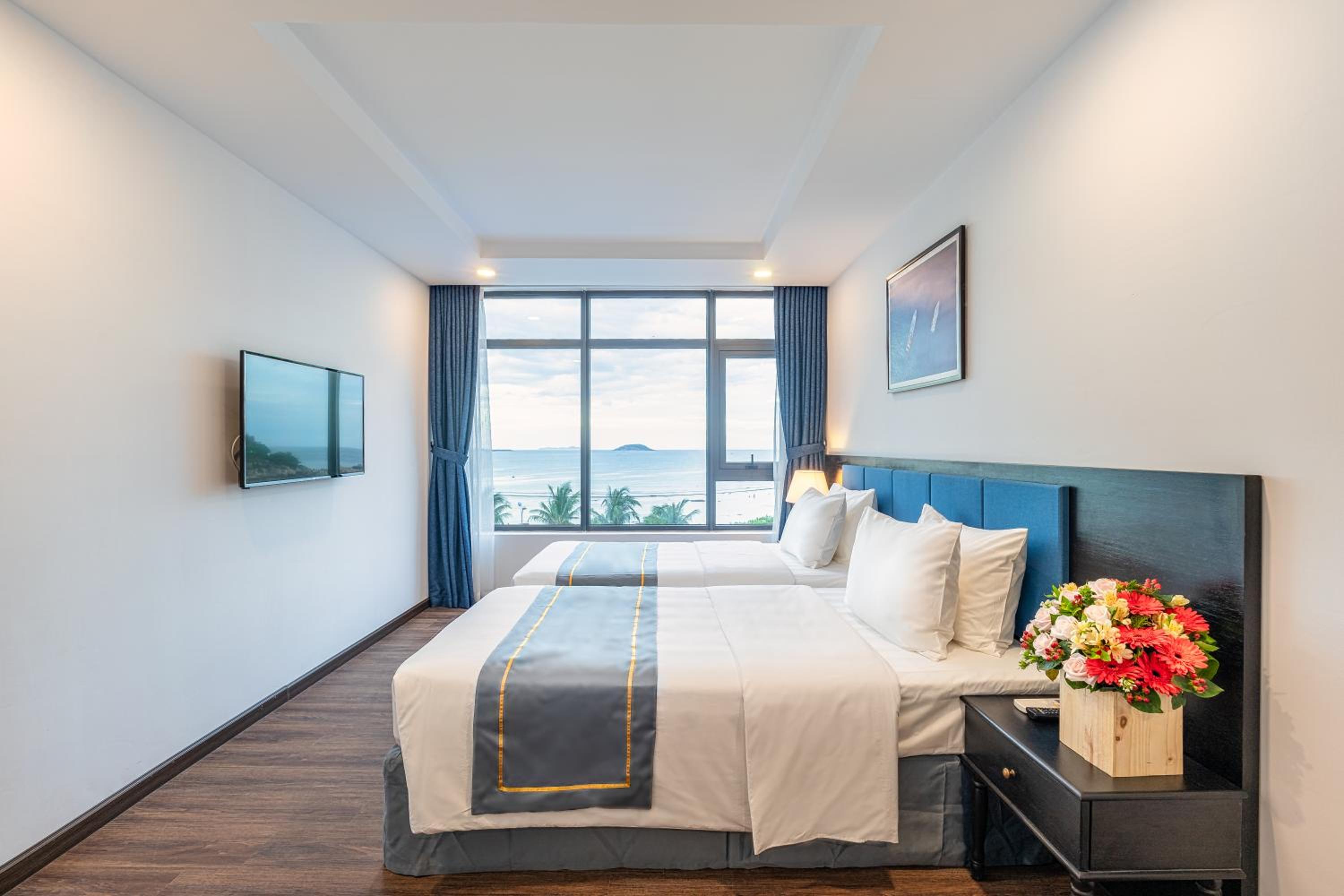 Standard Triple Room With Sea View