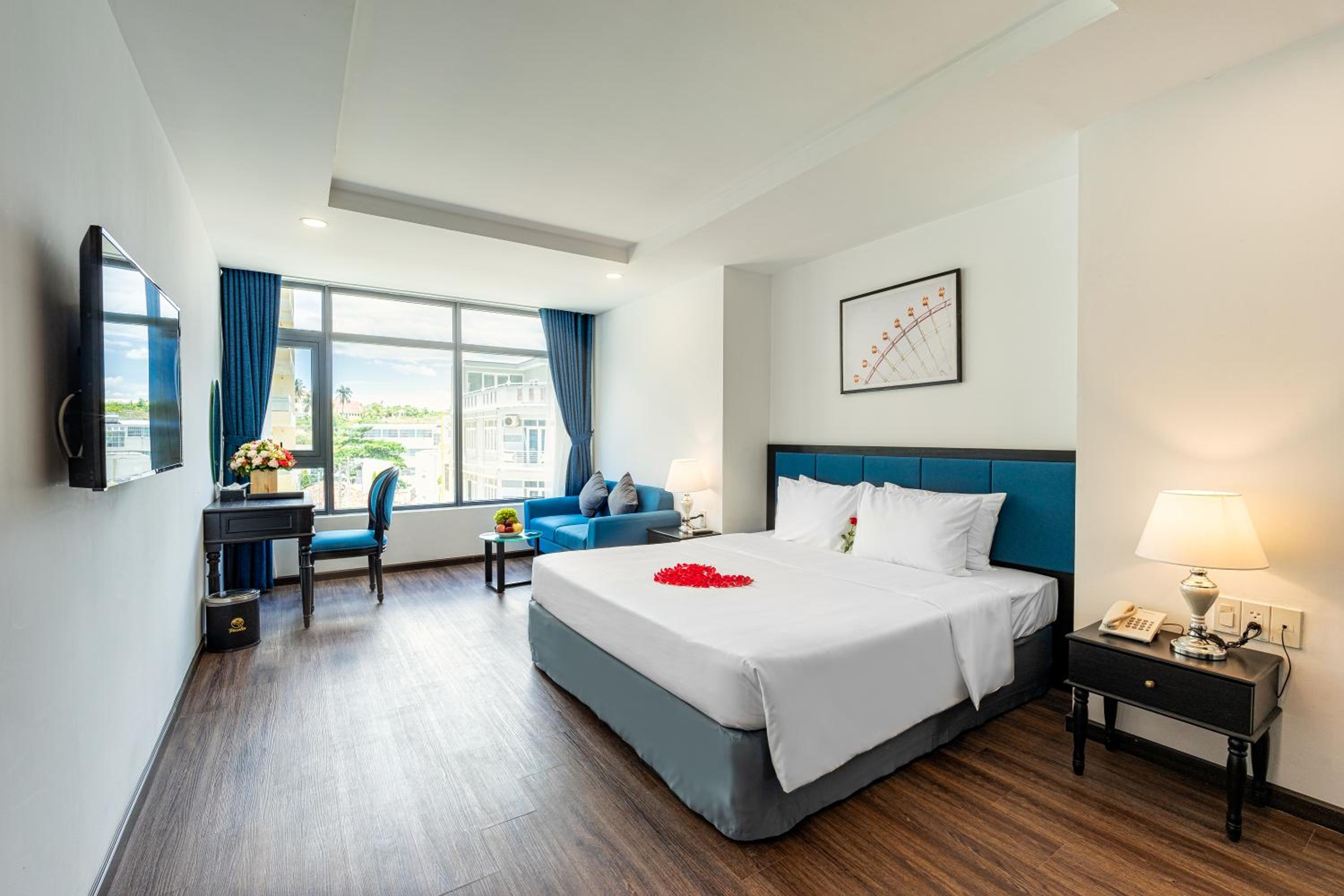 Deluxe Double Room With Balcony And Sea View