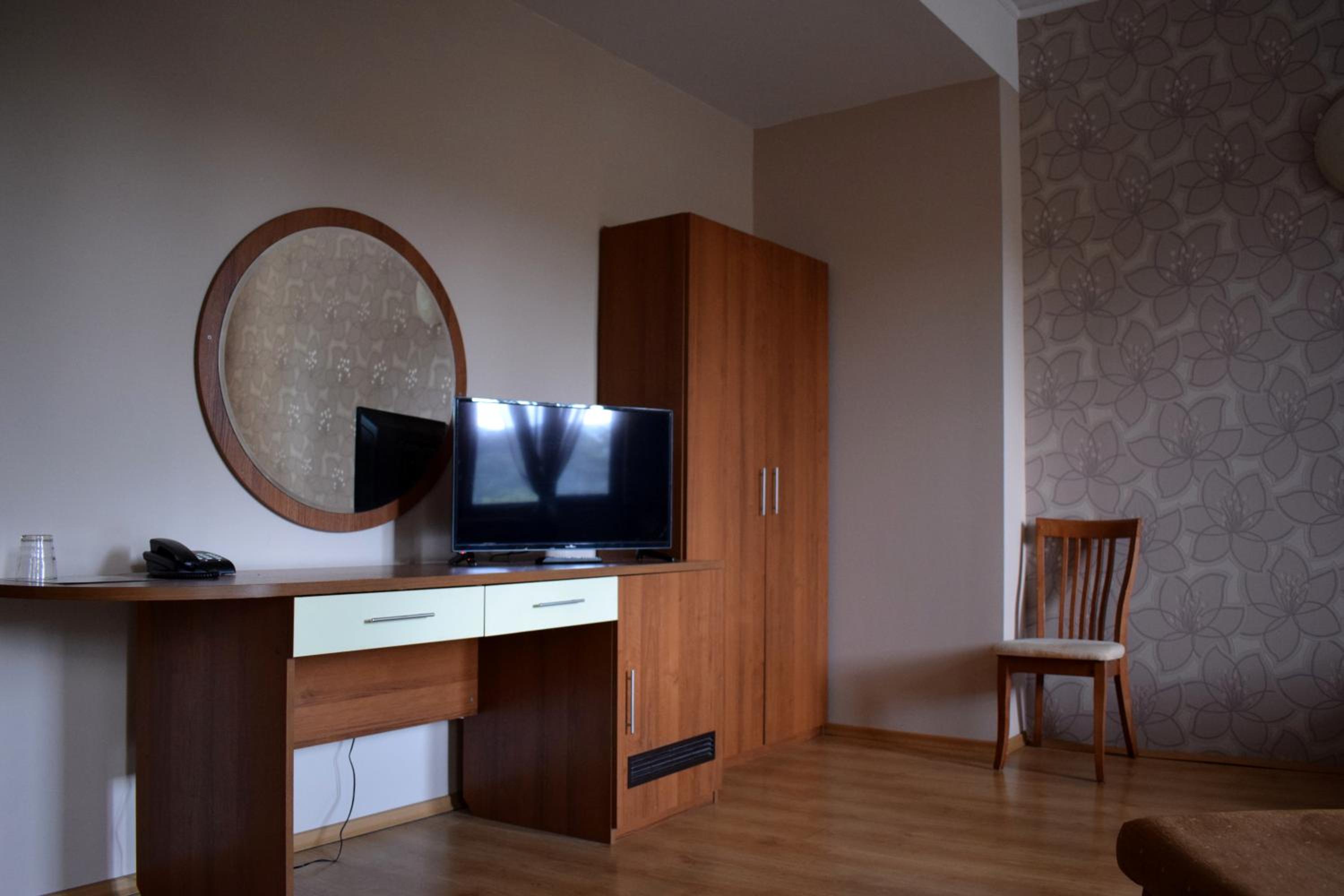 Family Room photo 1