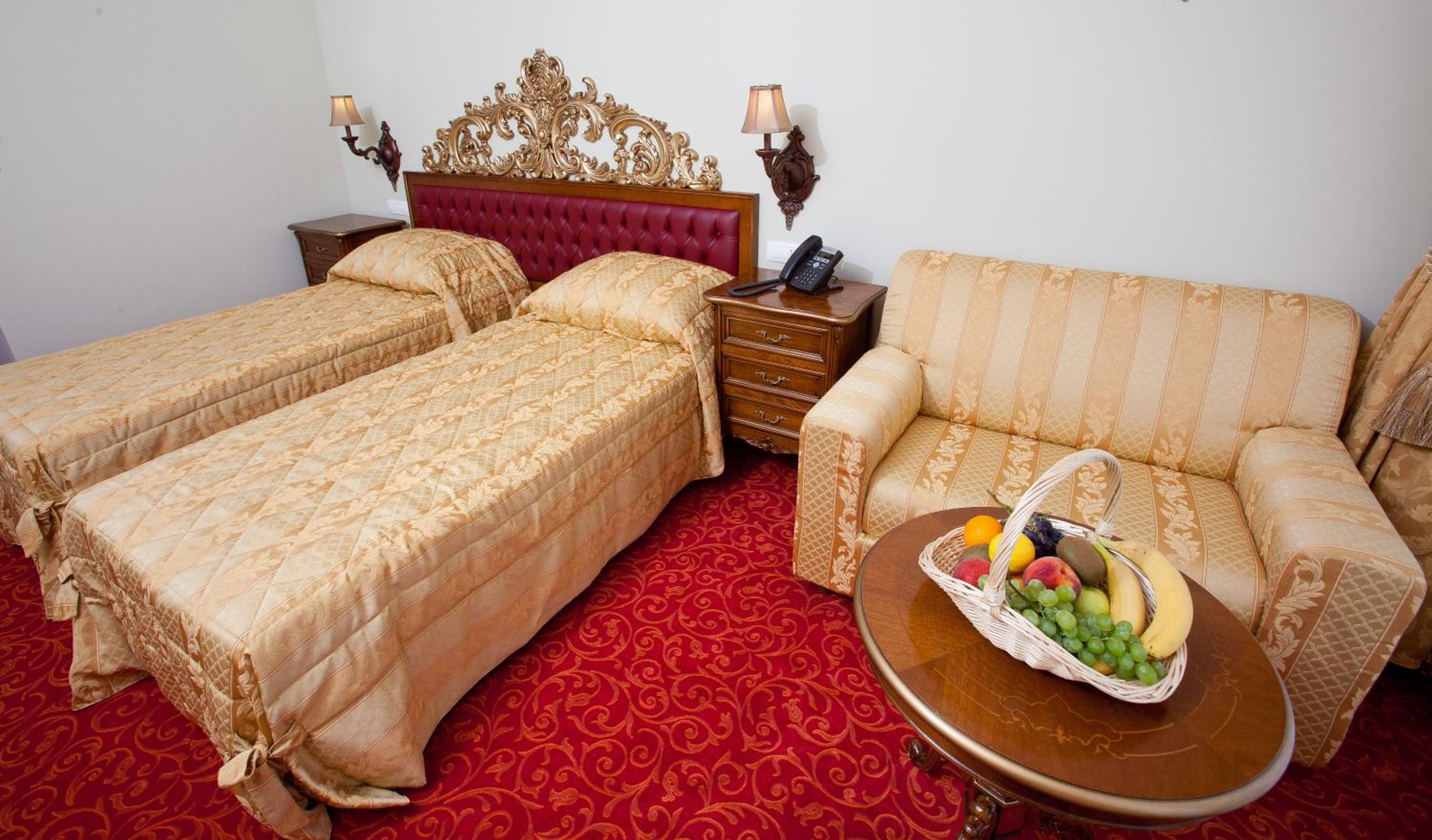 Standard Twin Room - Photo 7